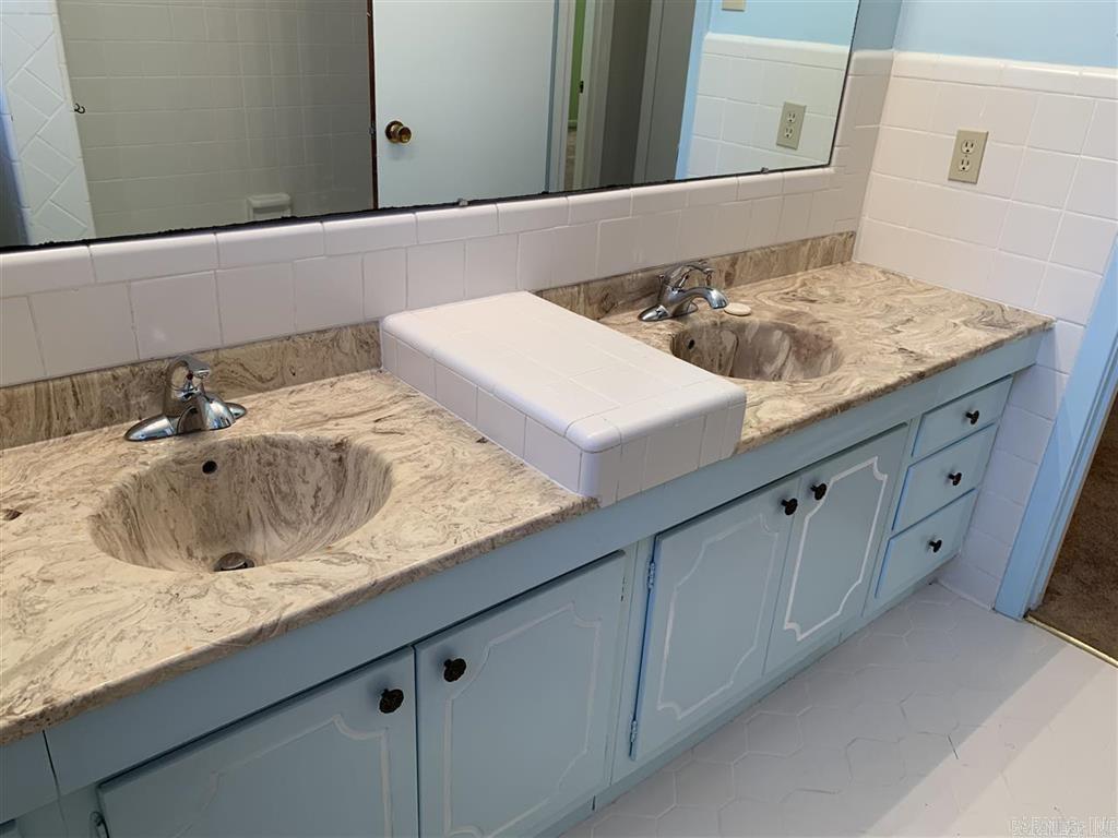 INDIANHEAD LAKES EST - Residential