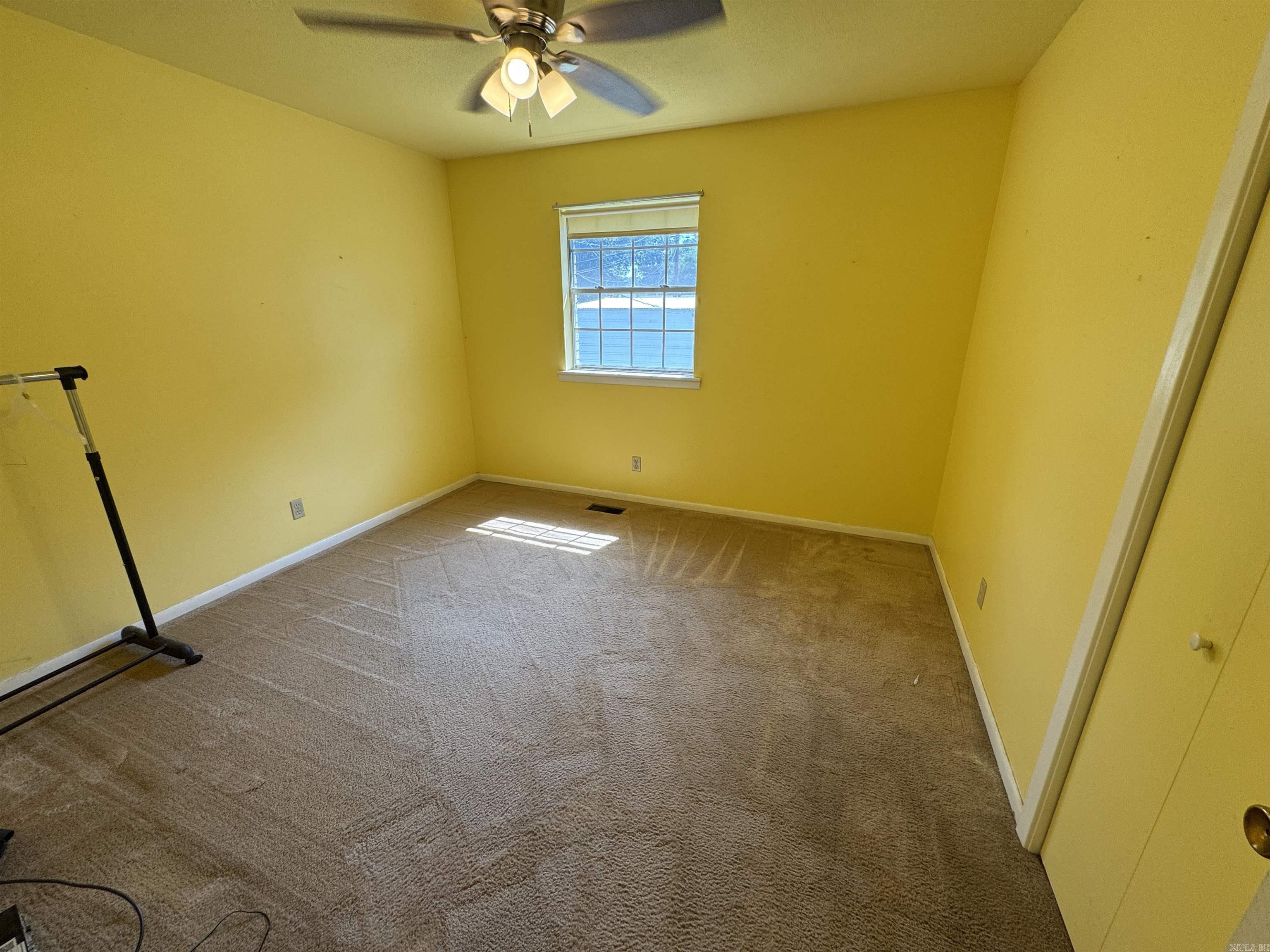 INDIANHEAD LAKES EST - Residential