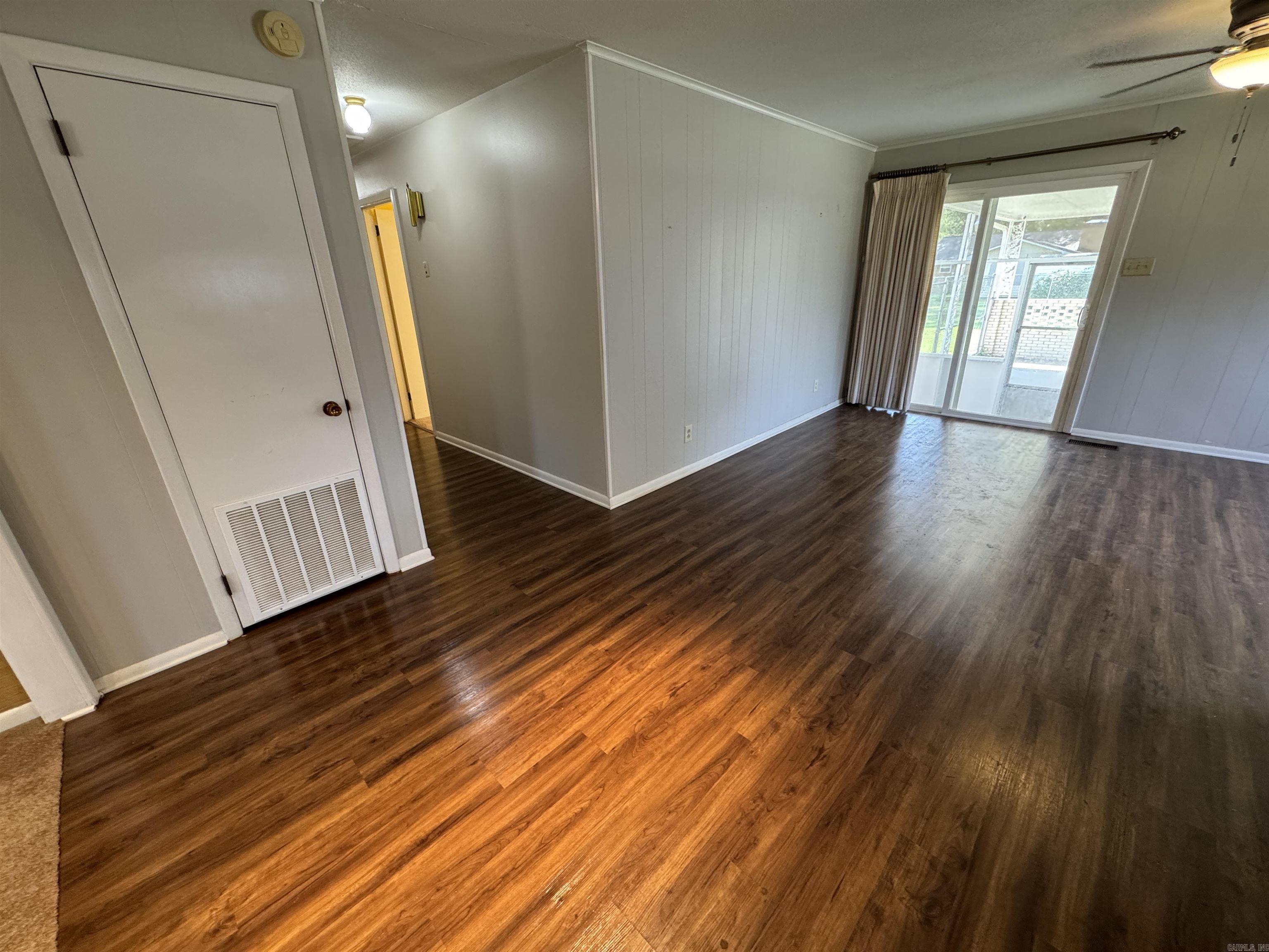 INDIANHEAD LAKES EST - Residential