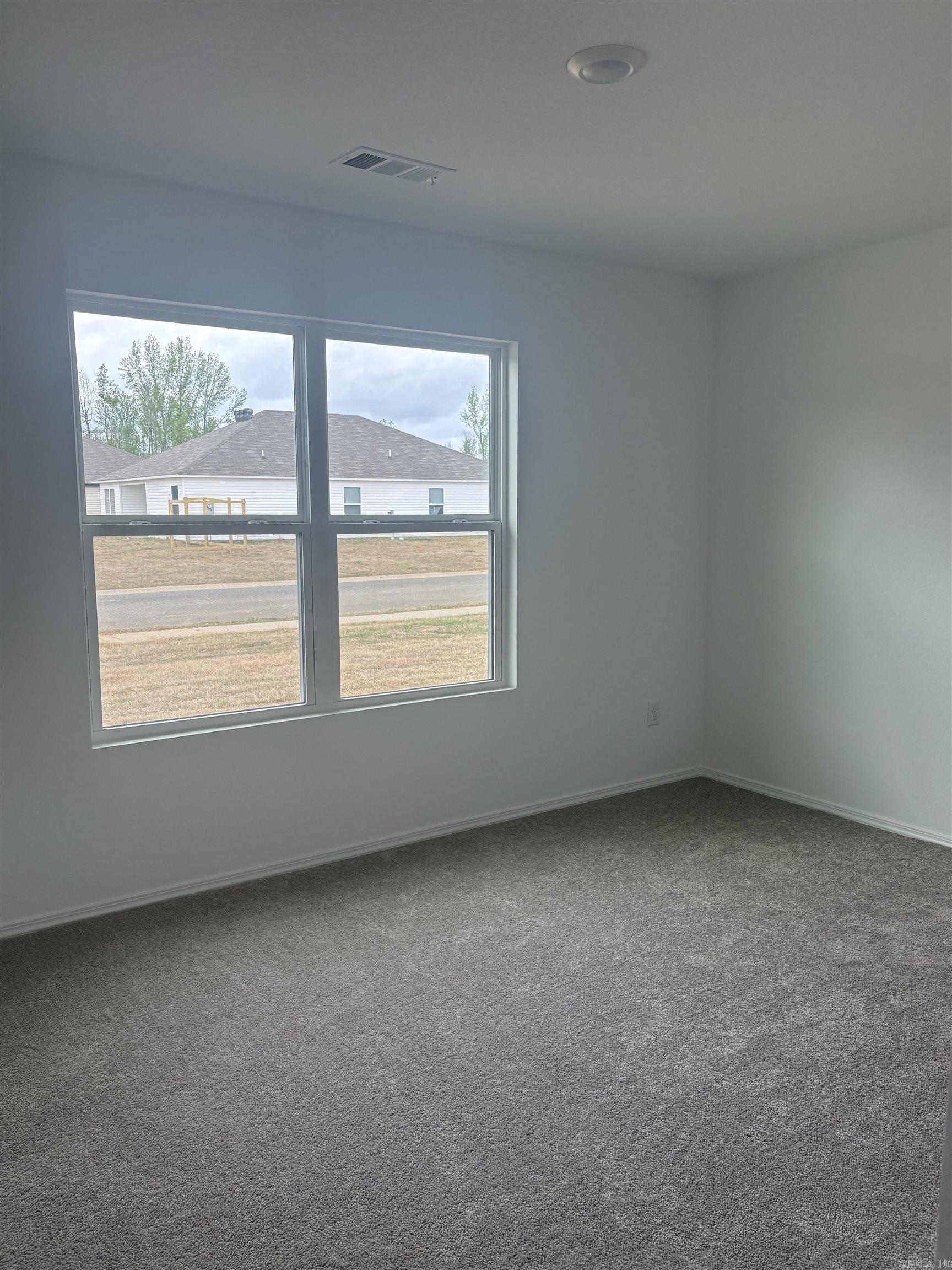 DEERFIELD ESTATES - Residential