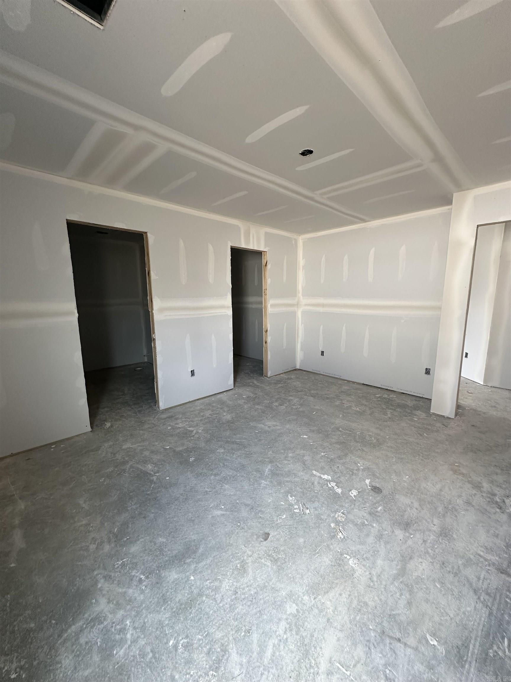 DEERFIELD ESTATES - Residential