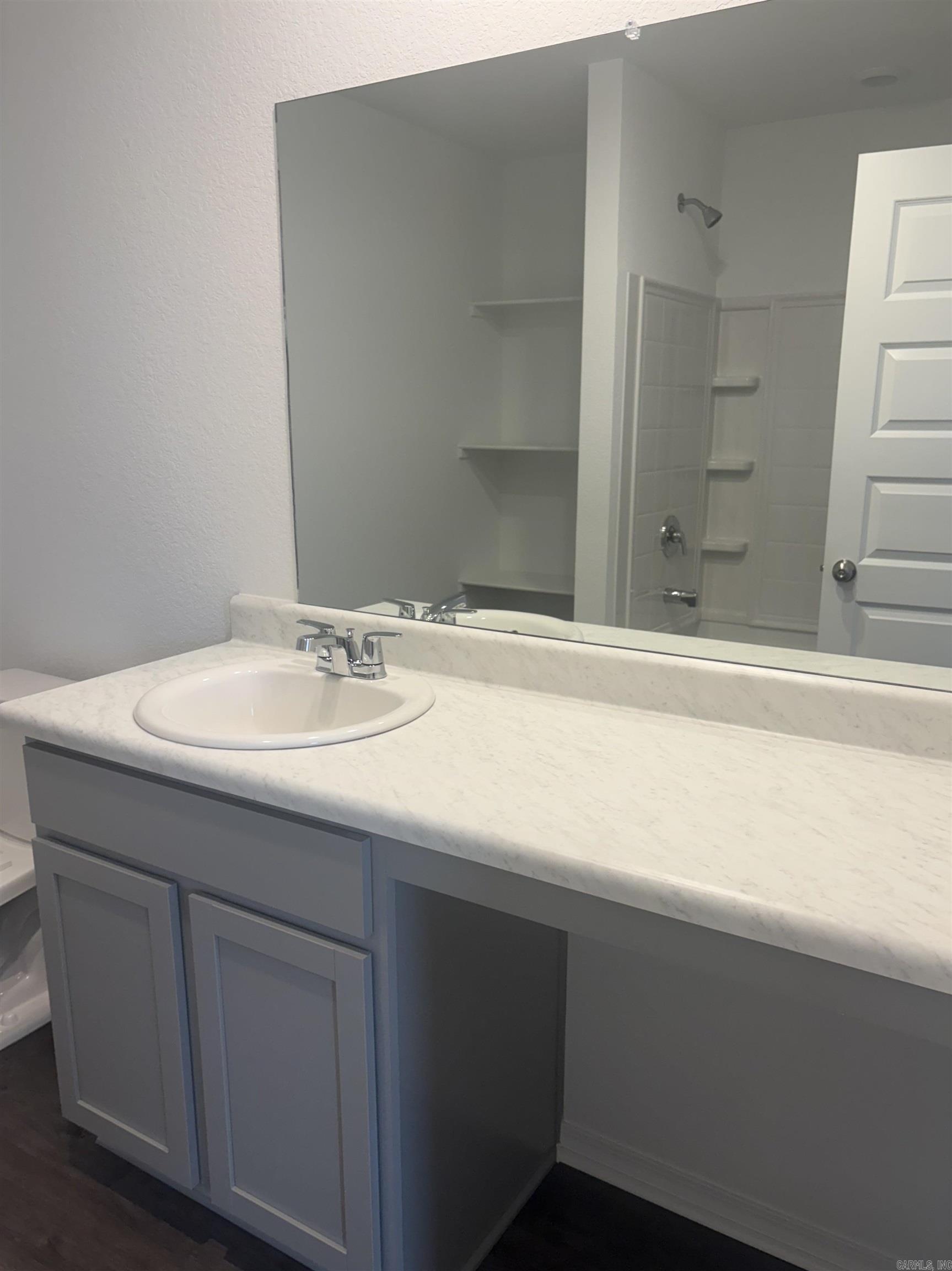 DEERFIELD ESTATES - Residential