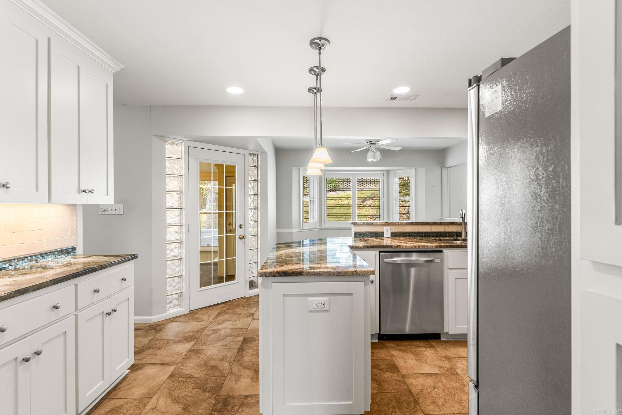 BROADVIEW - Residential