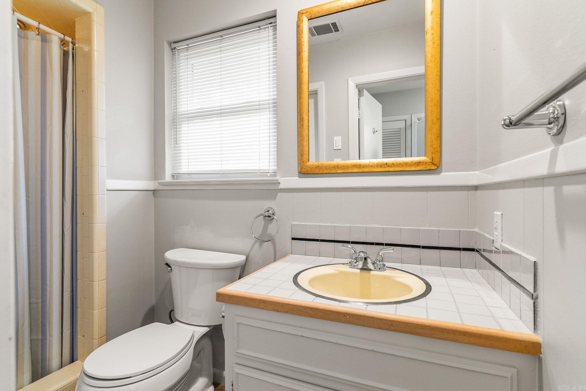 BROADVIEW - Residential