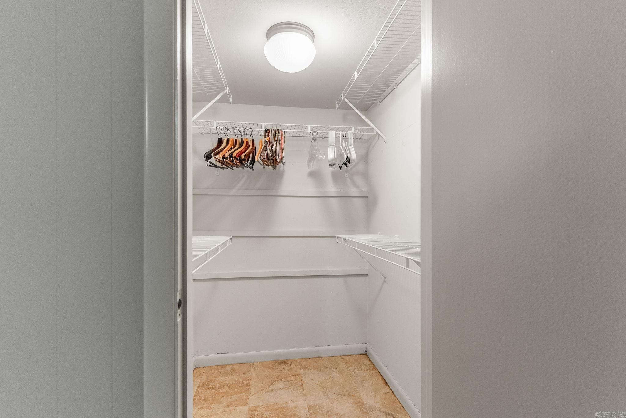 BROADVIEW - Residential