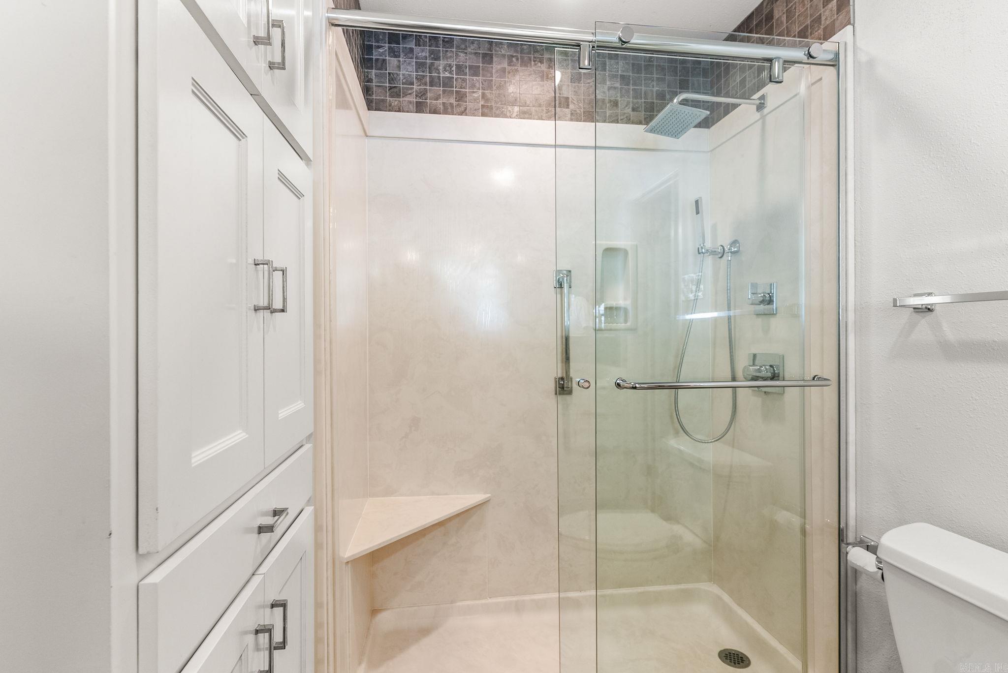 BROADVIEW - Residential