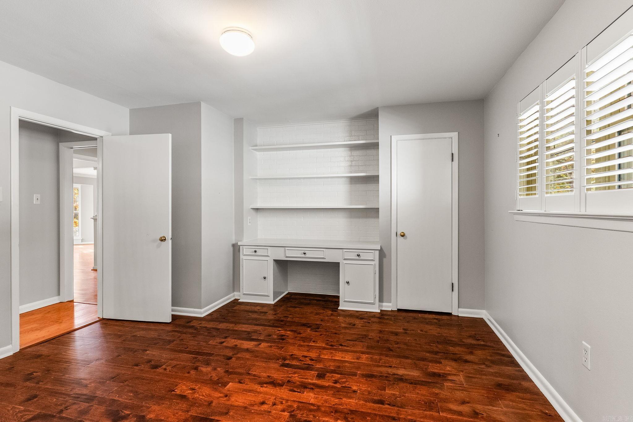 BROADVIEW - Residential