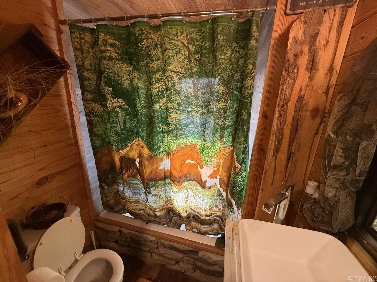 WOODLAWN - Residential