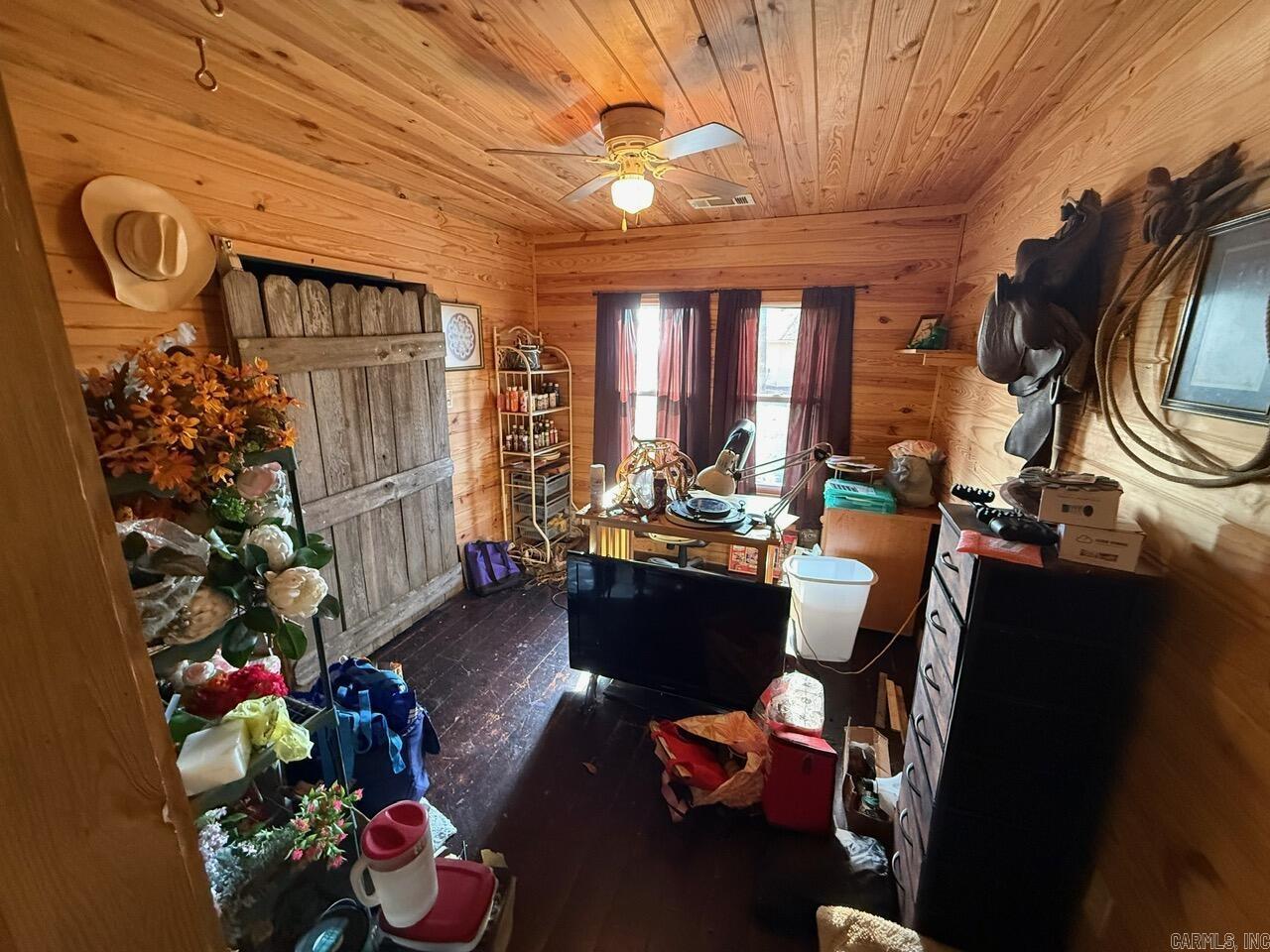 WOODLAWN - Residential