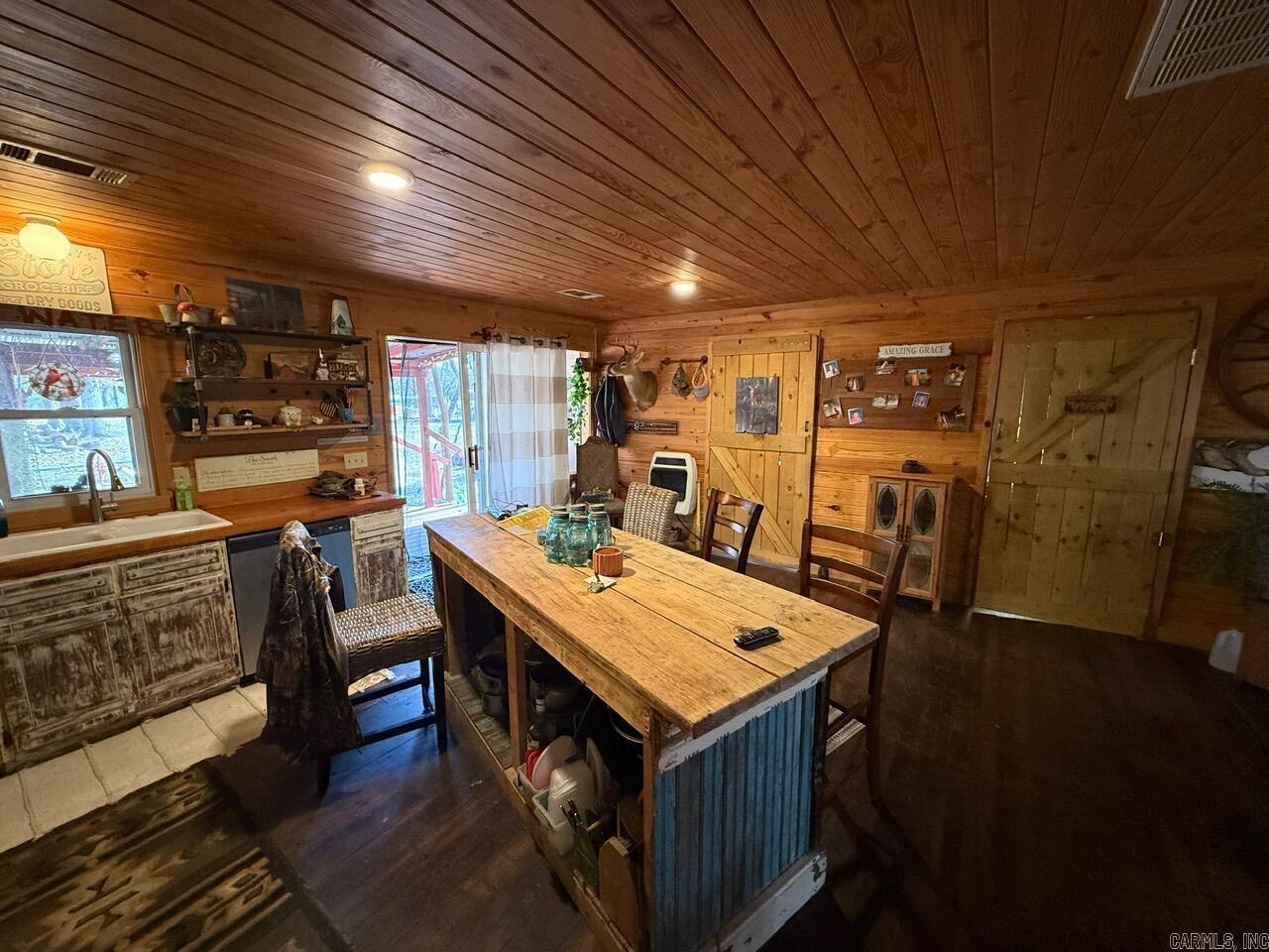 WOODLAWN - Residential