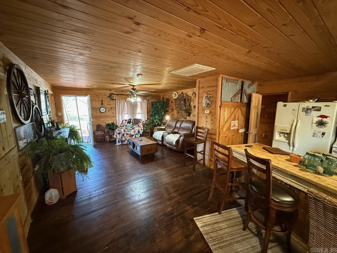 WOODLAWN - Residential