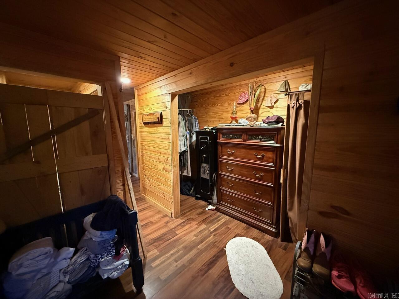 WOODLAWN - Residential