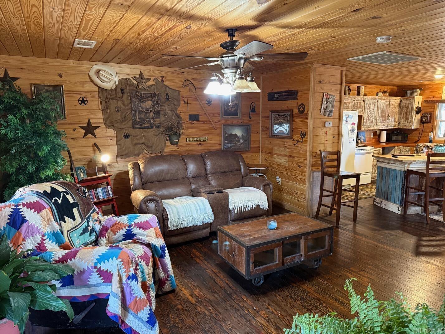 WOODLAWN - Residential