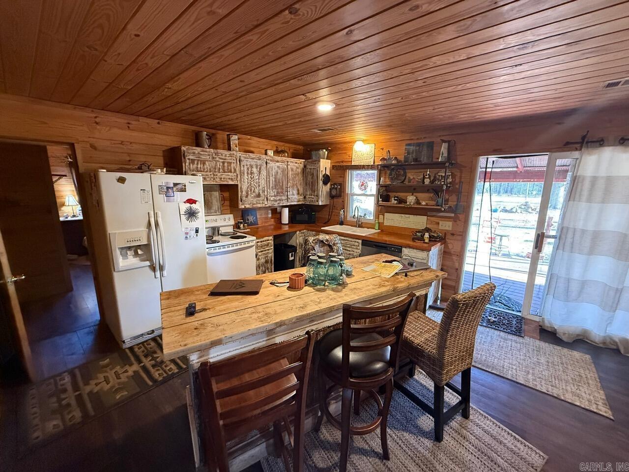 WOODLAWN - Residential