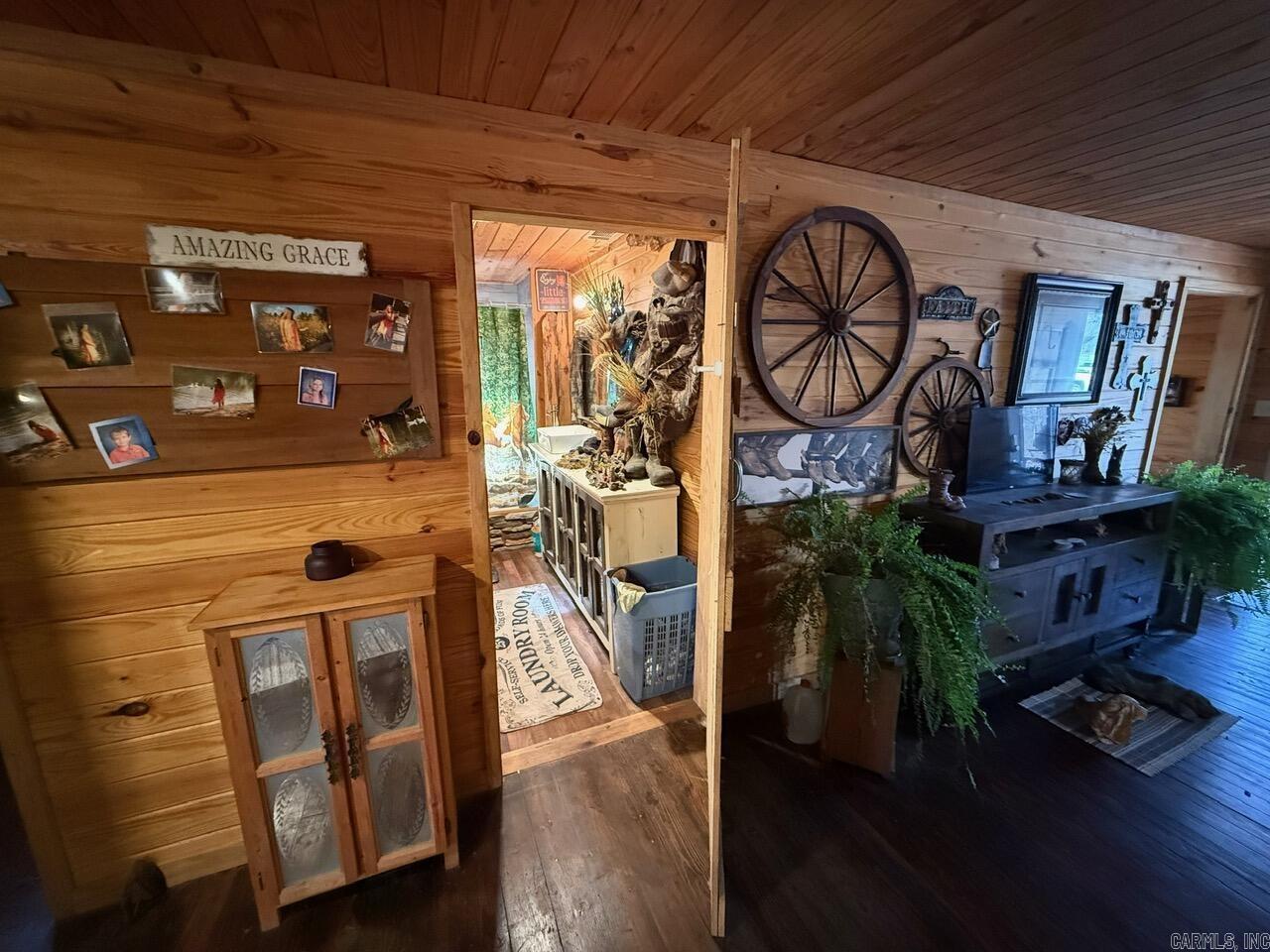 WOODLAWN - Residential