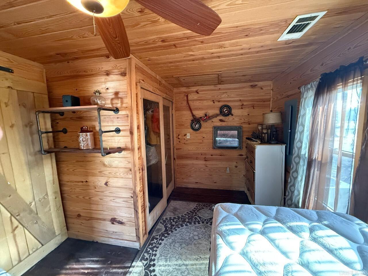 WOODLAWN - Residential