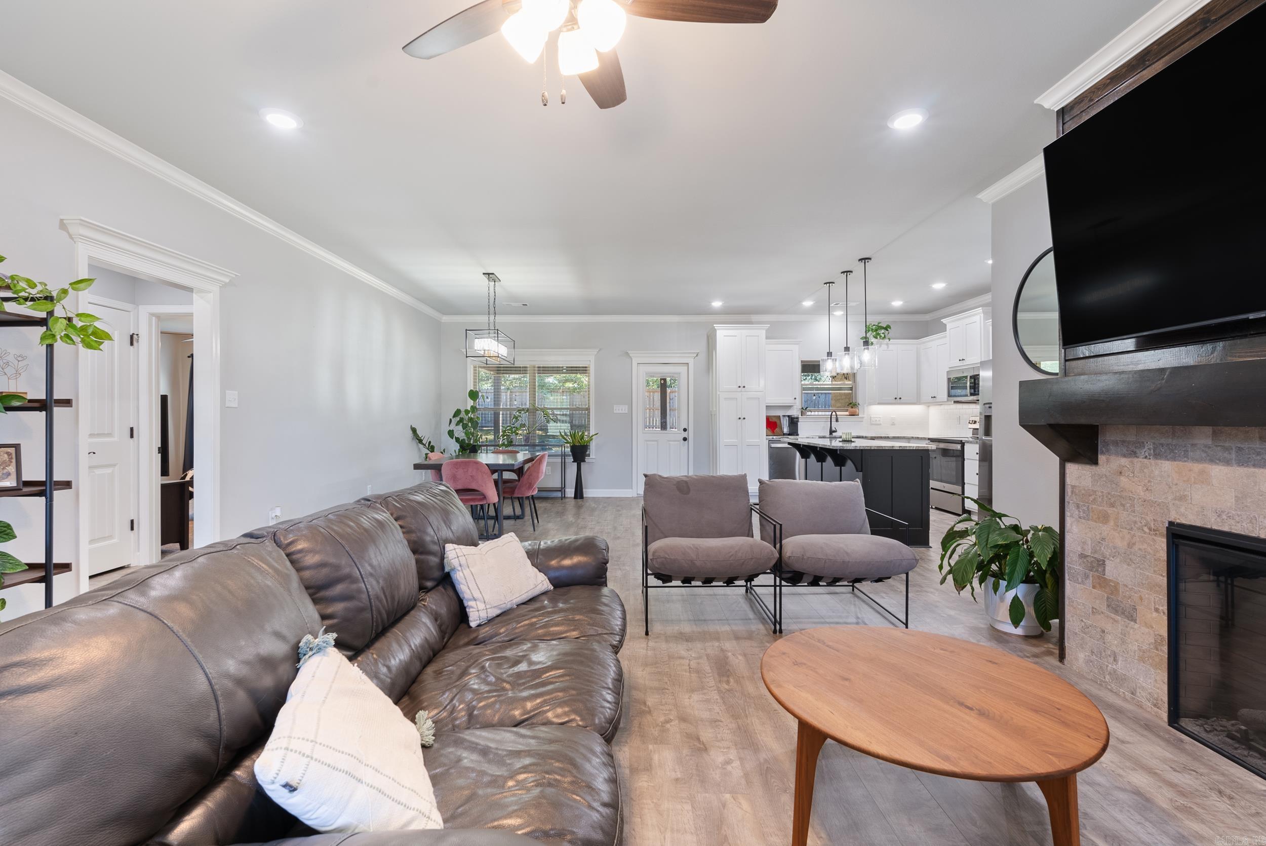 AUTUMN BROOKE - Residential