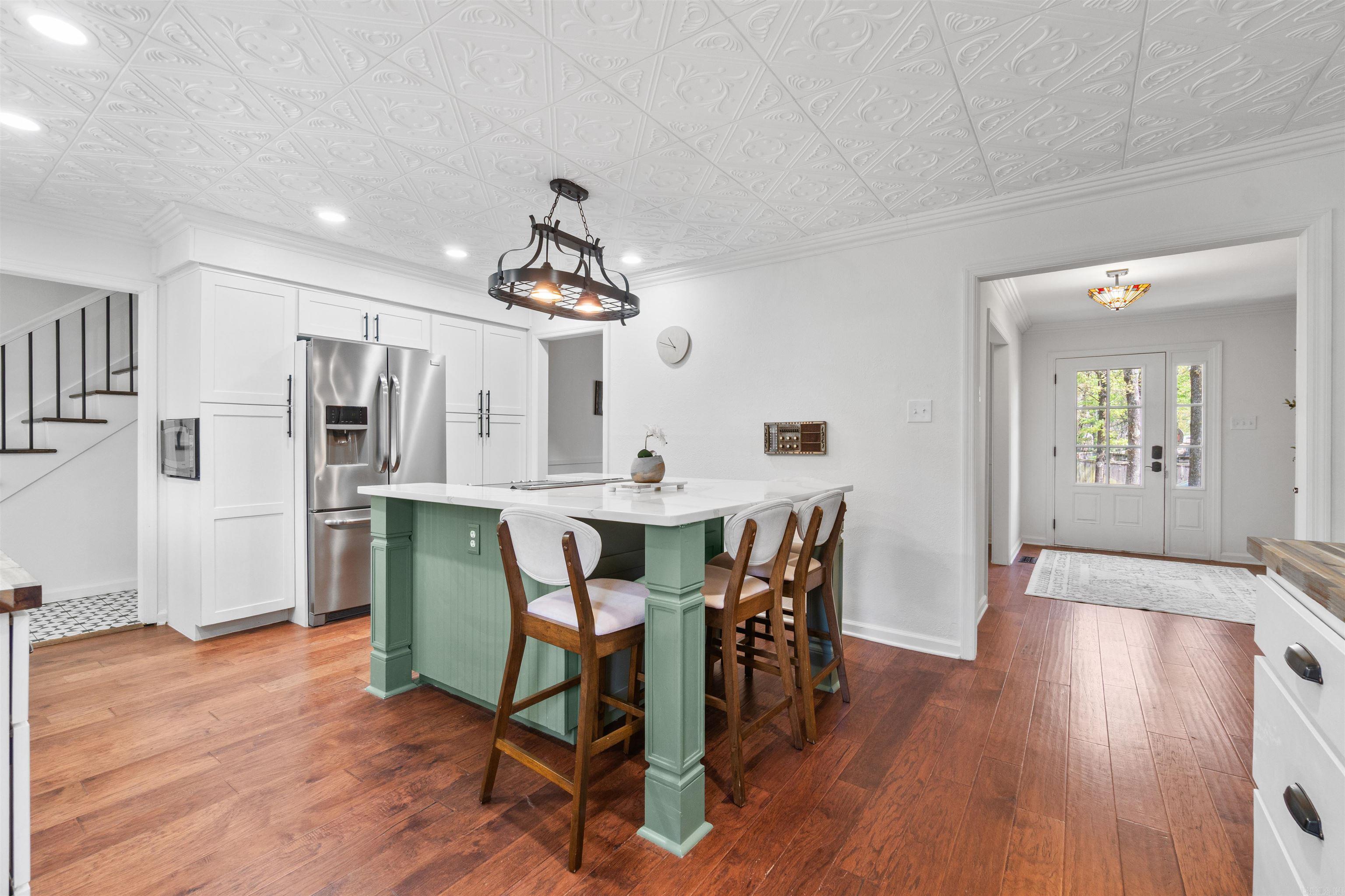 LAKEWOOD NE - Residential