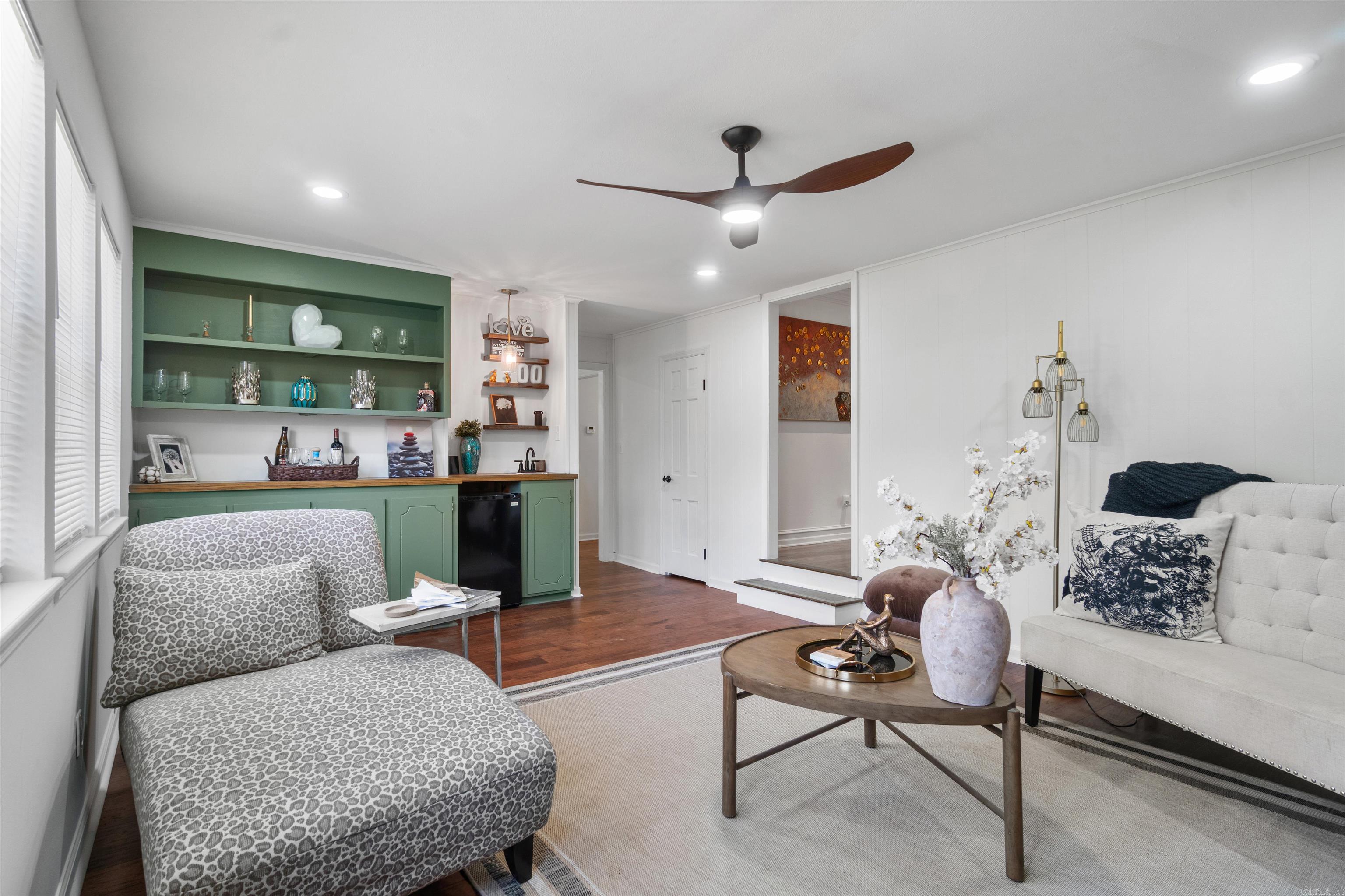 LAKEWOOD NE - Residential