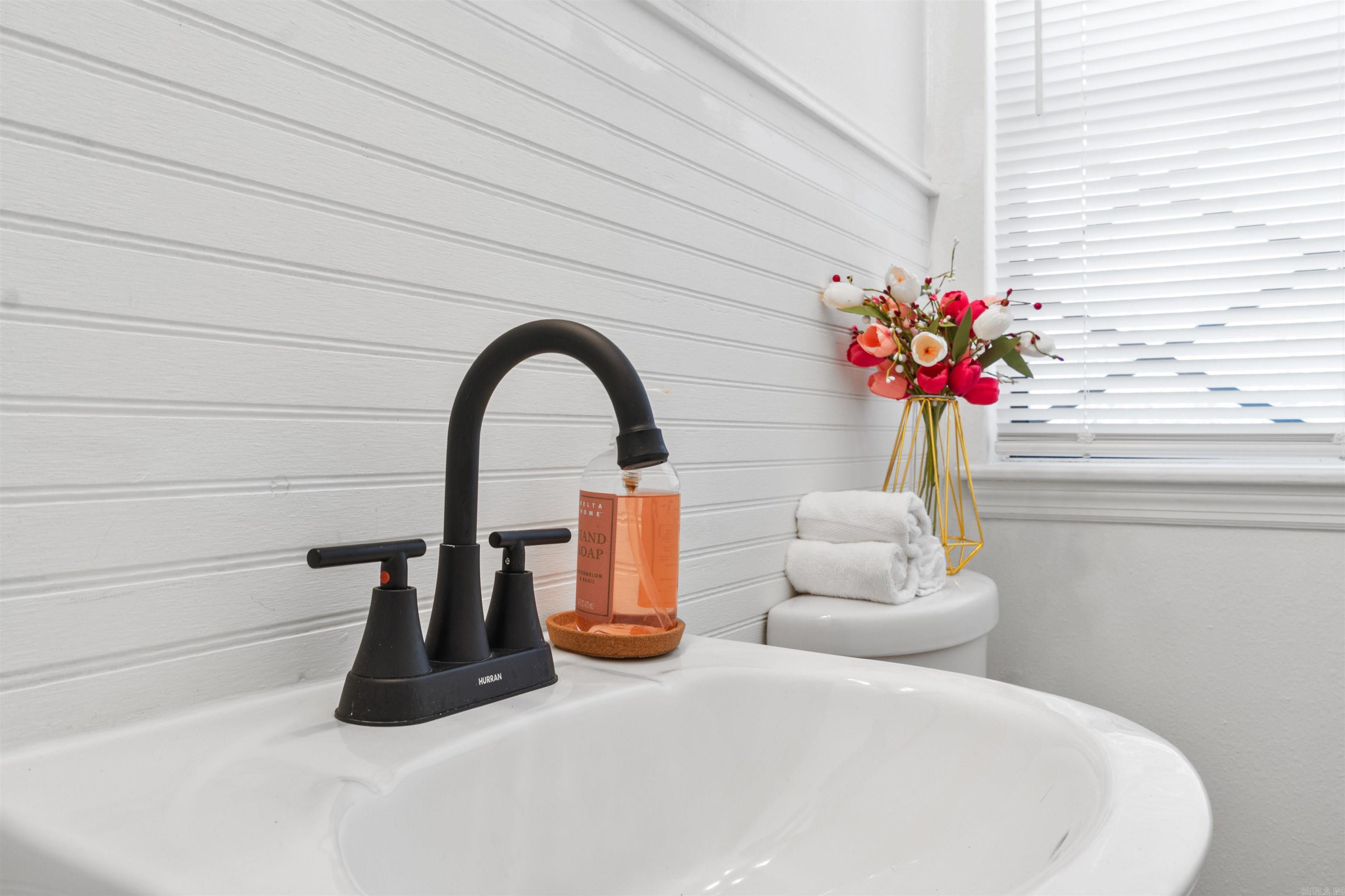 LAKEWOOD NE - Residential