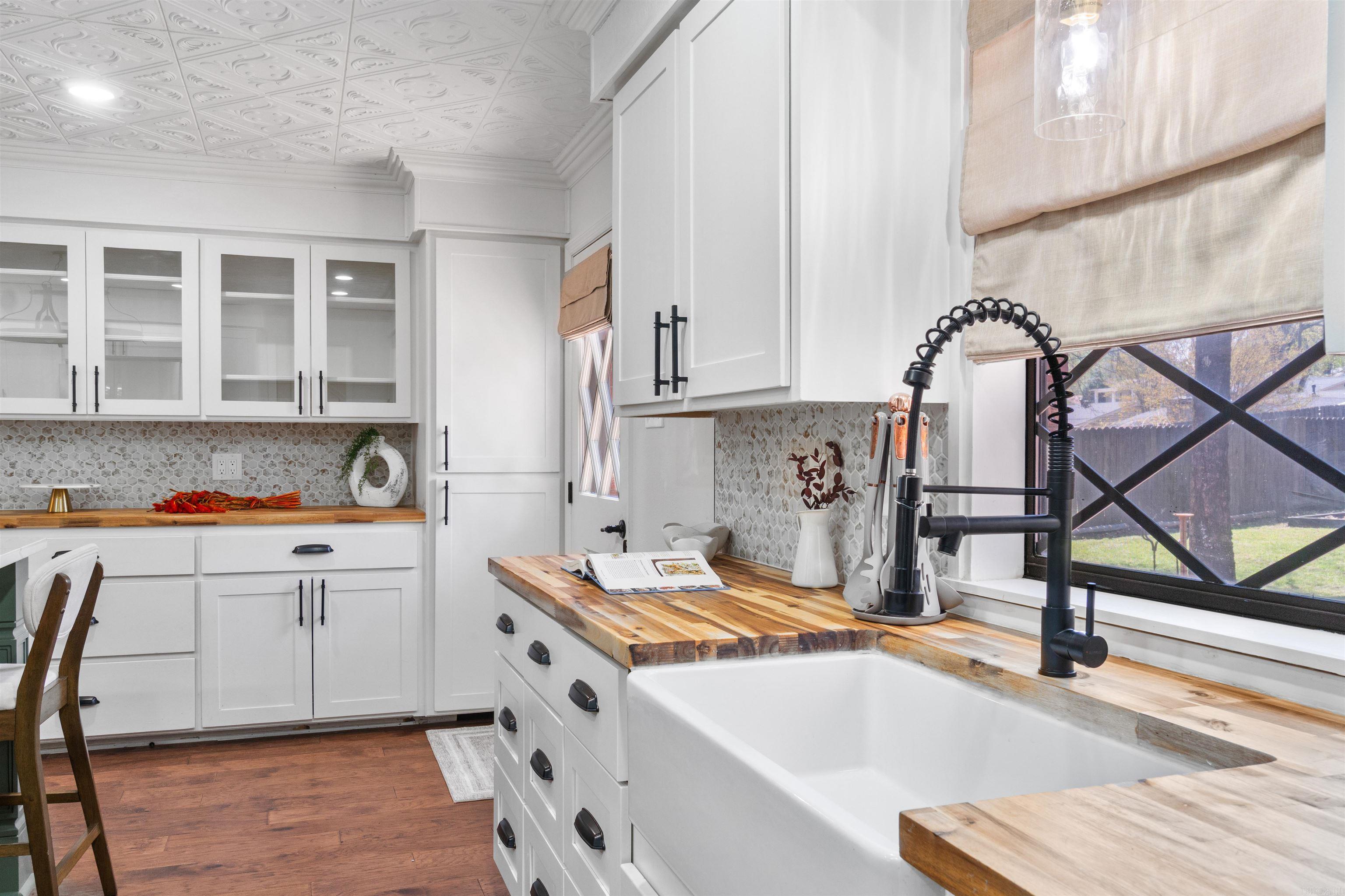 LAKEWOOD NE - Residential