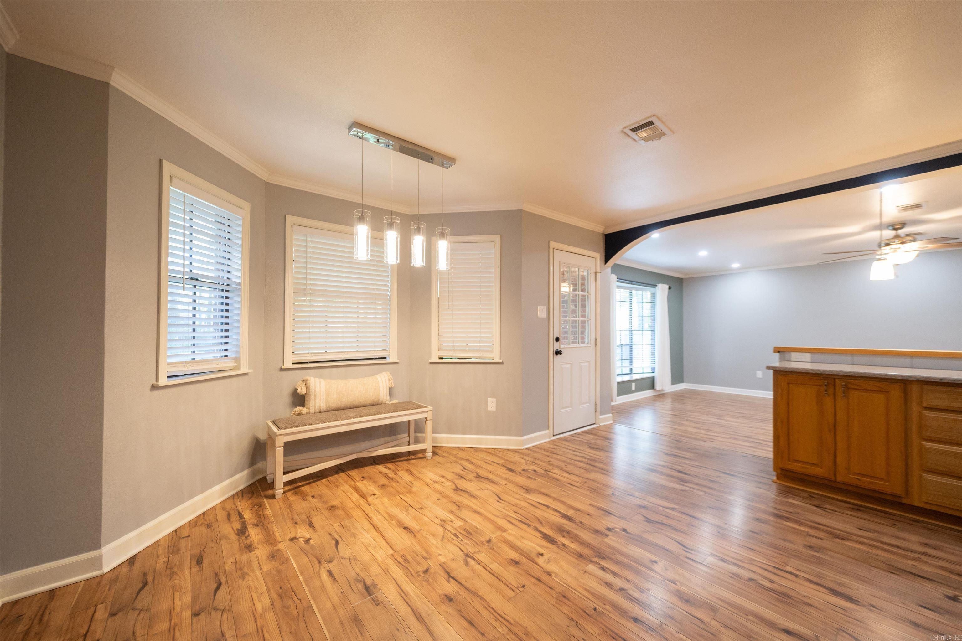 COUNTRY CLUB TERRACE - Residential