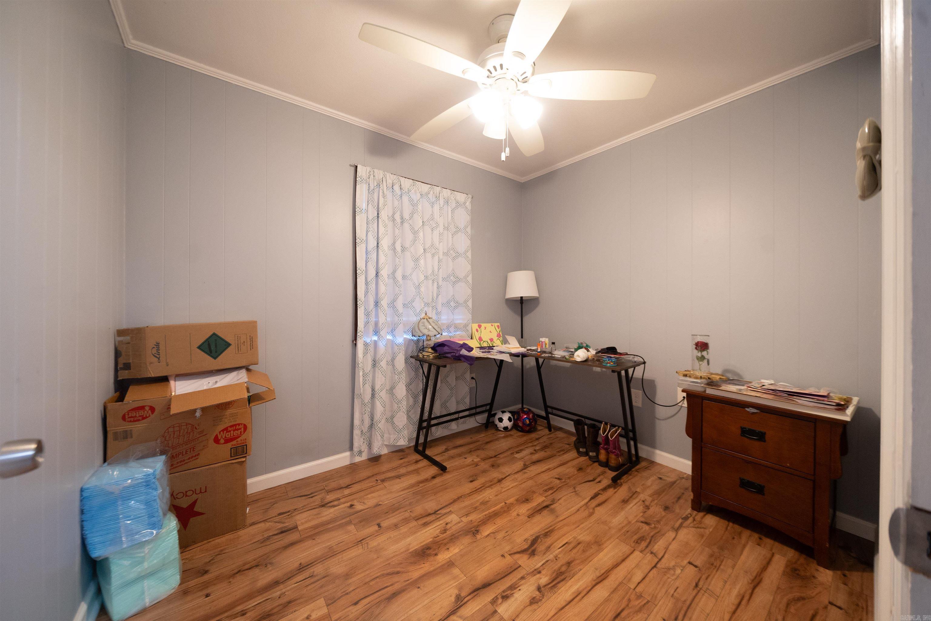 COUNTRY CLUB TERRACE - Residential