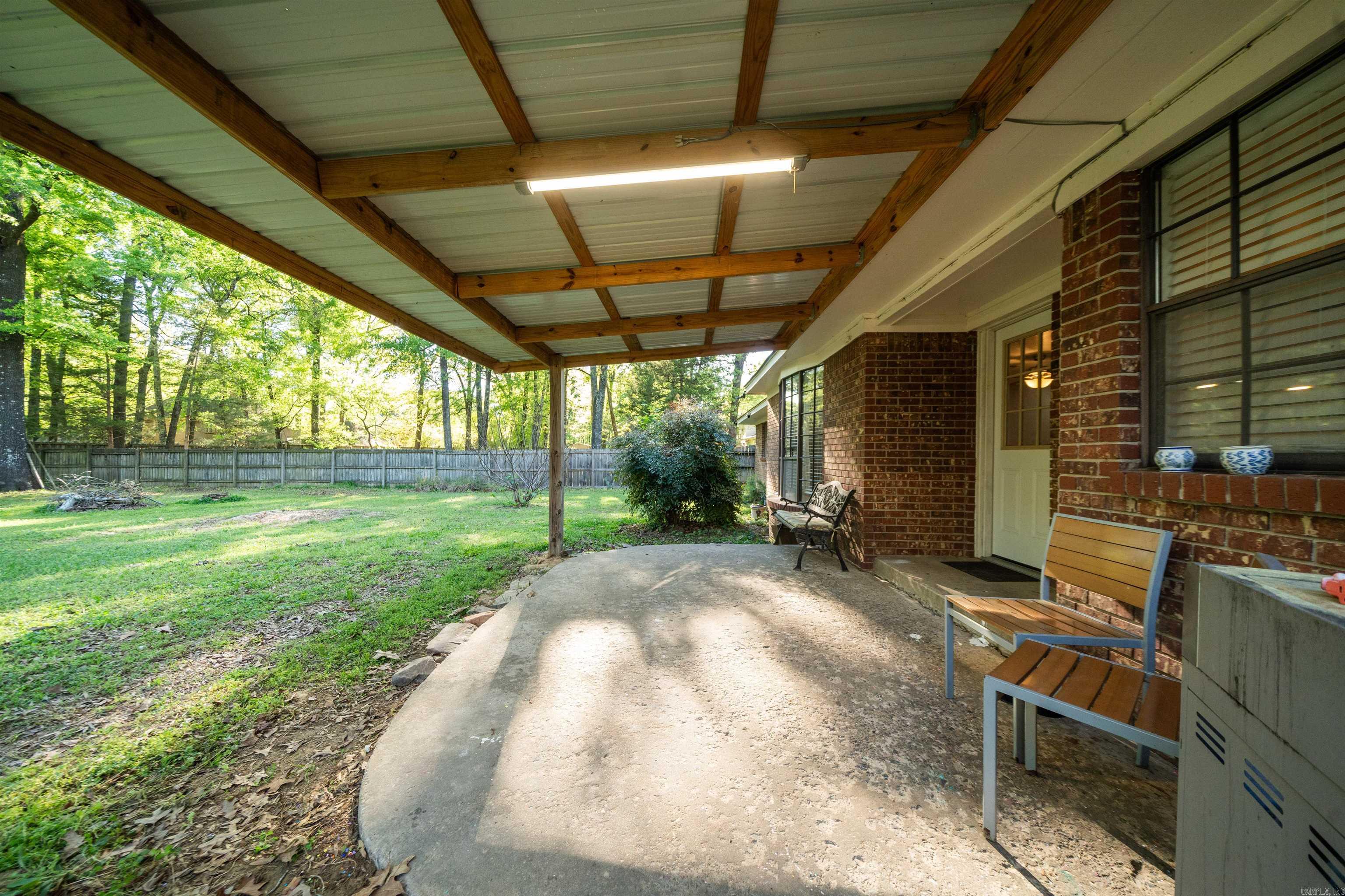 COUNTRY CLUB TERRACE - Residential