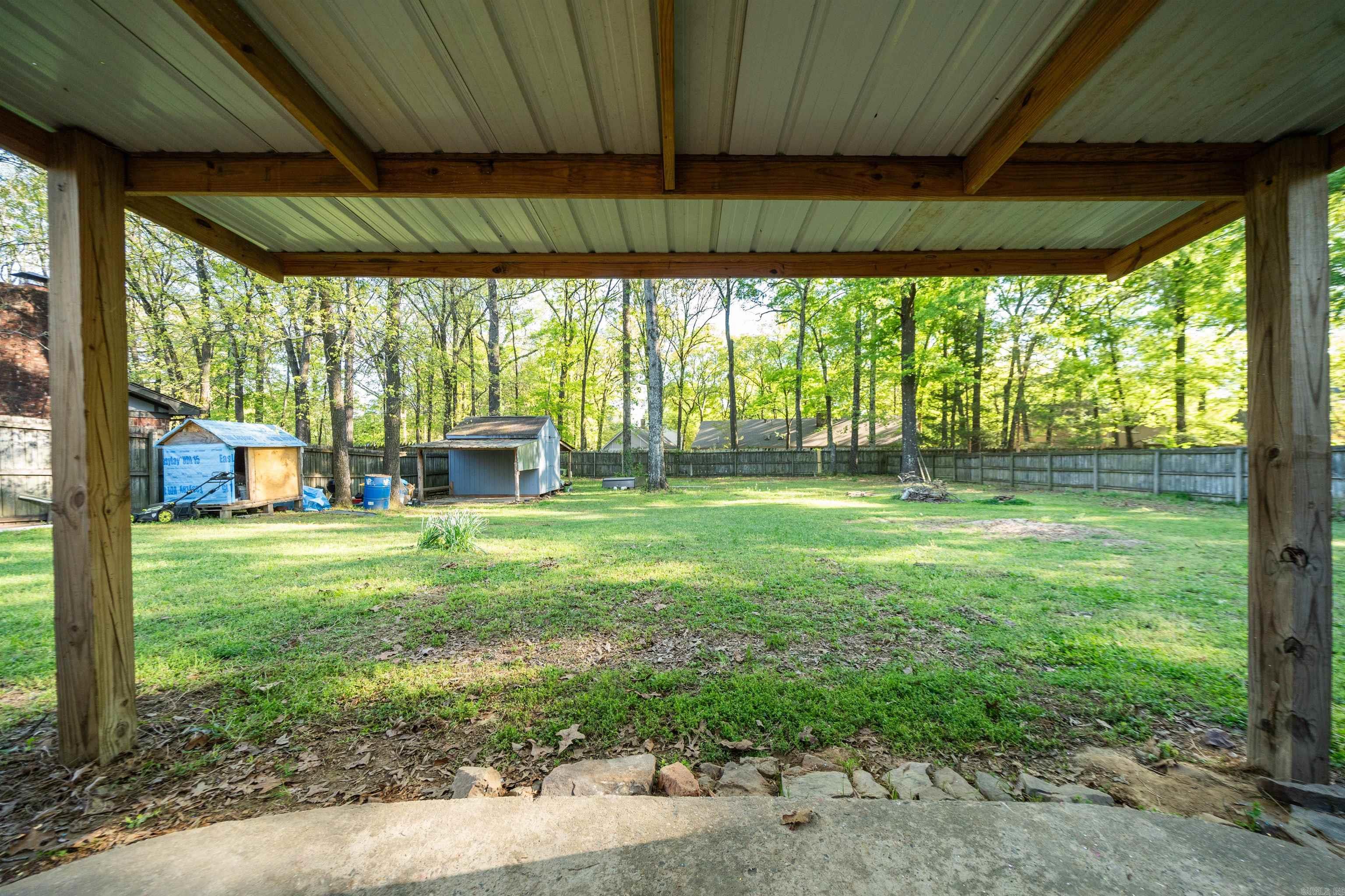 COUNTRY CLUB TERRACE - Residential