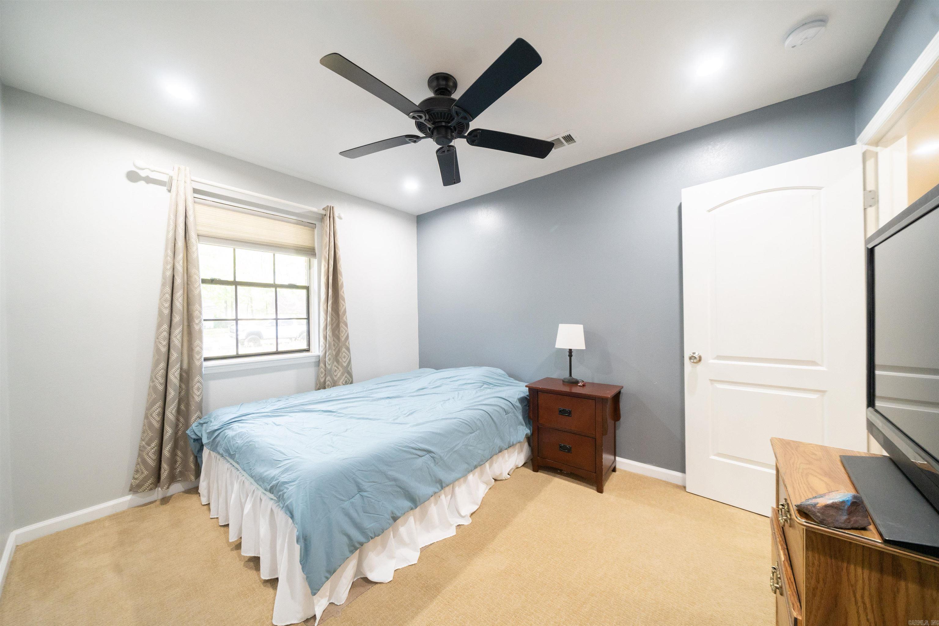 COUNTRY CLUB TERRACE - Residential