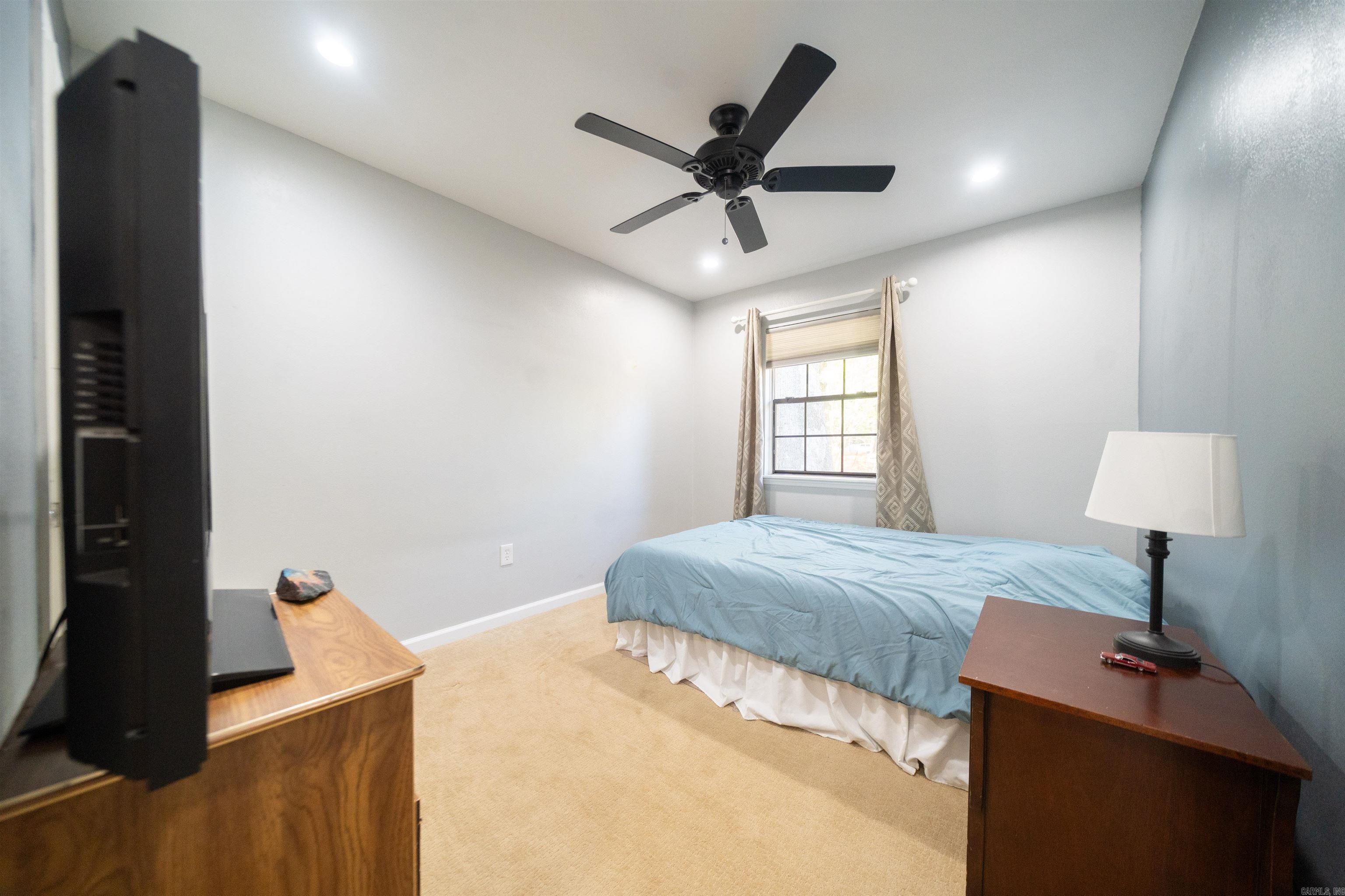 COUNTRY CLUB TERRACE - Residential