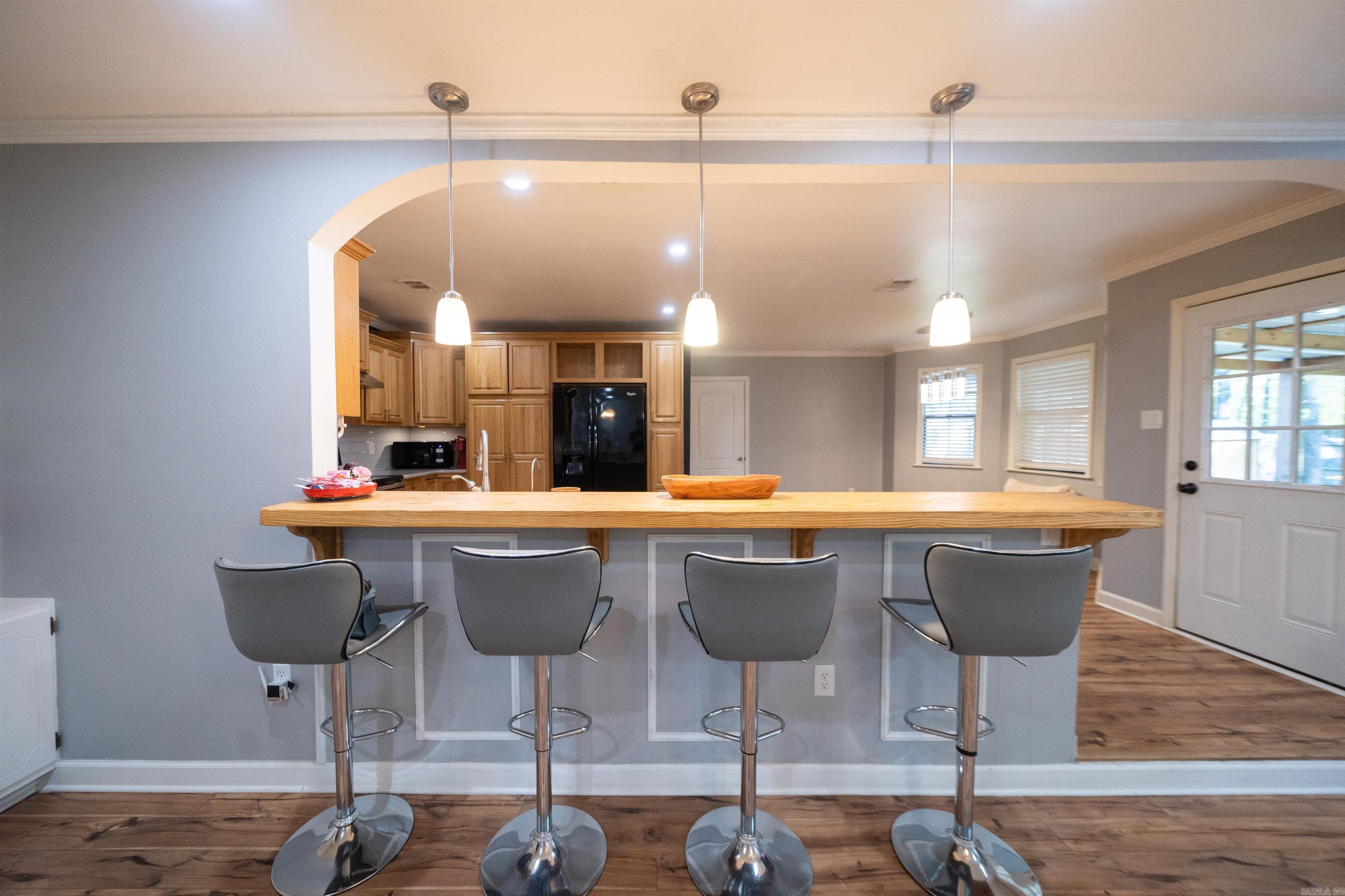 COUNTRY CLUB TERRACE - Residential