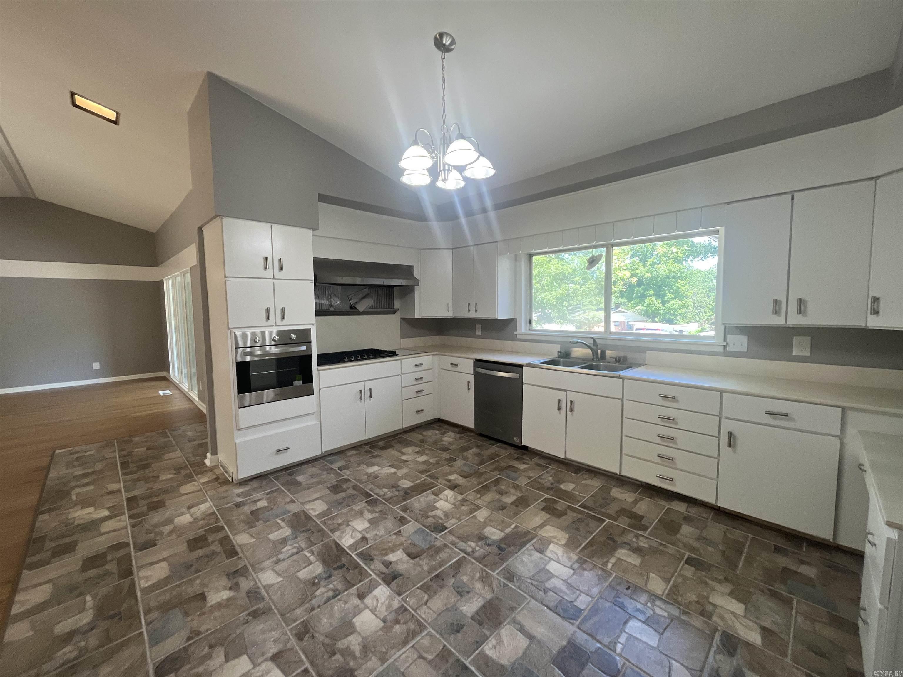 ALLENWOOD - Residential