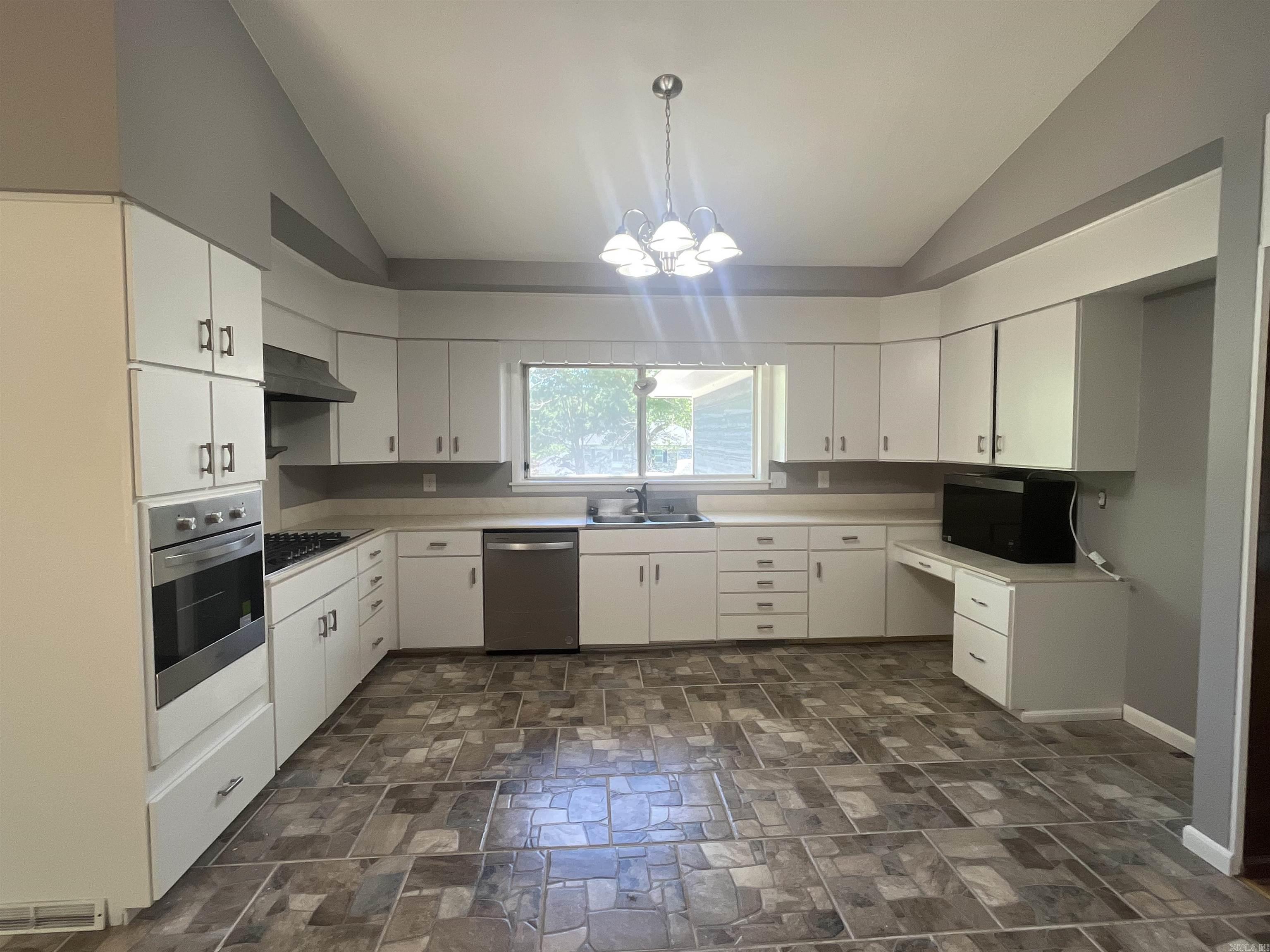 ALLENWOOD - Residential