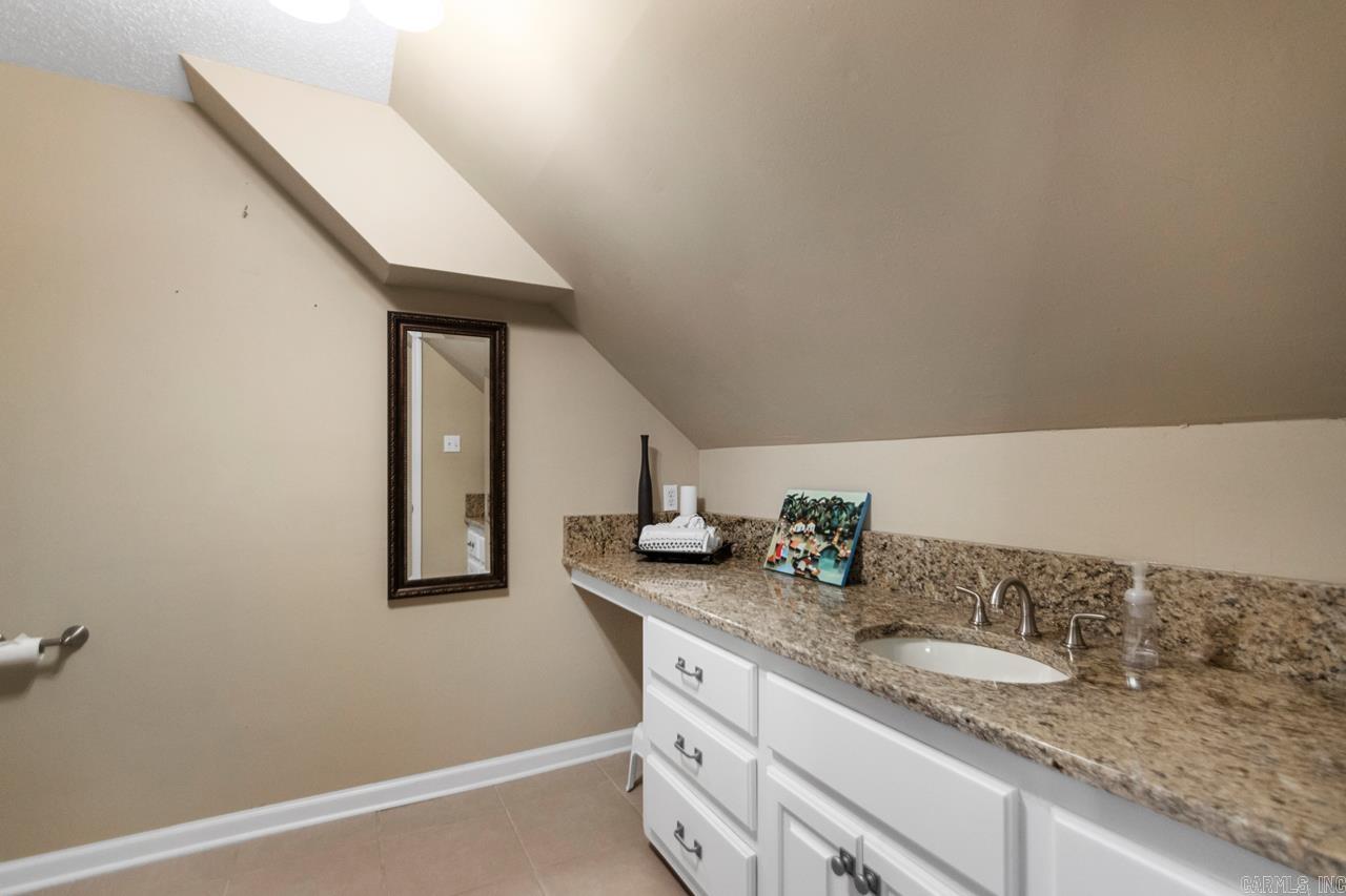 LAKEWOOD - Residential