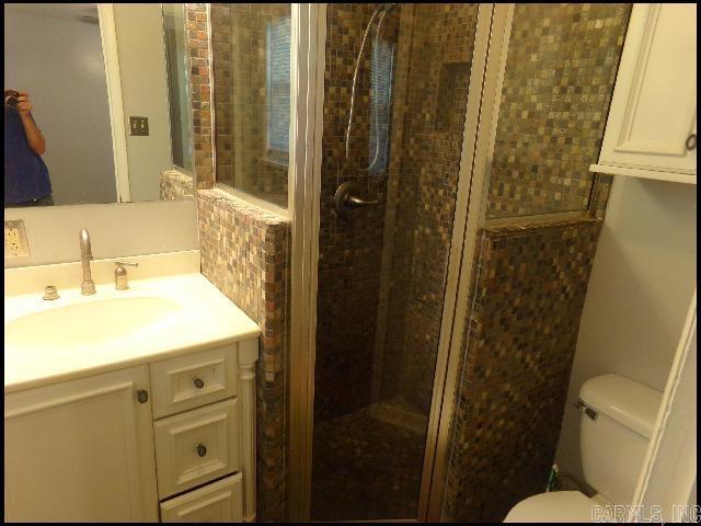 Ellis Acres - Residential Lease