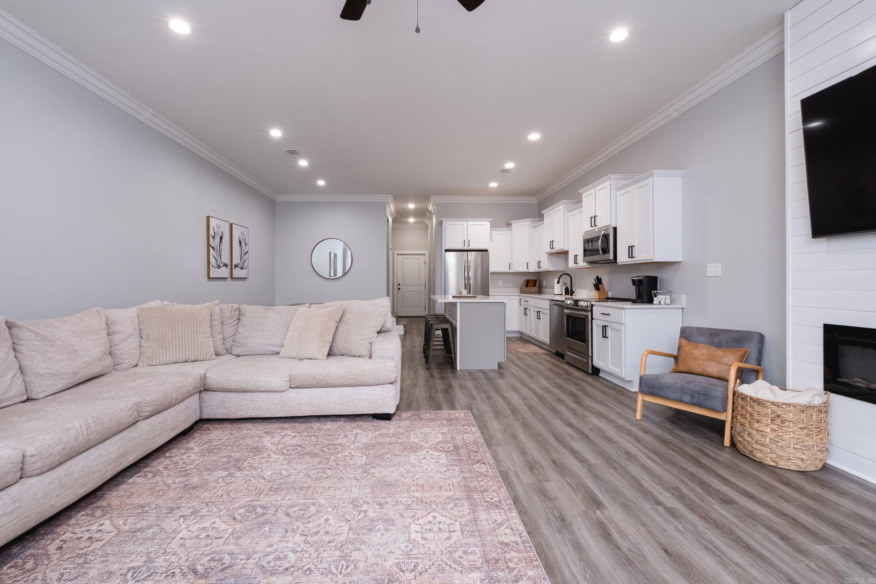 Lake Aire - Residential