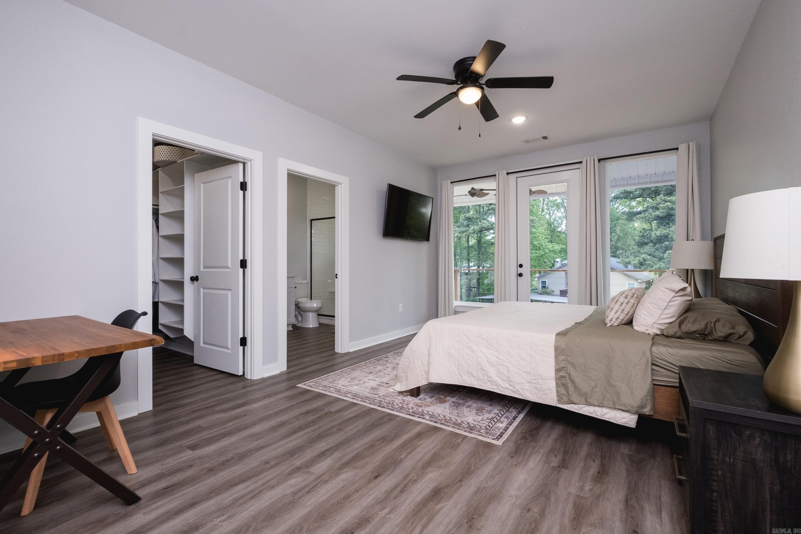 Lake Aire - Residential