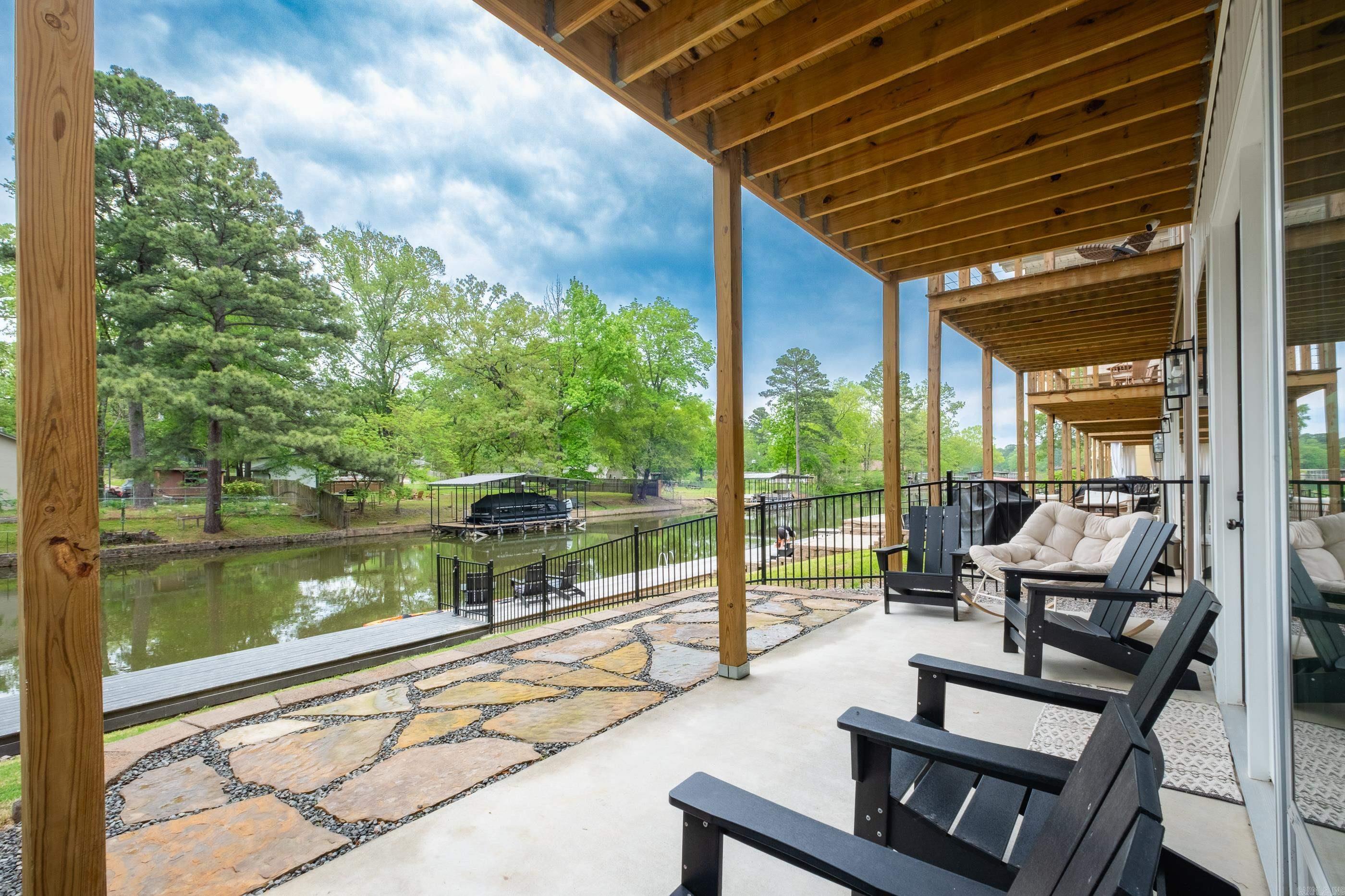 Lake Aire - Residential