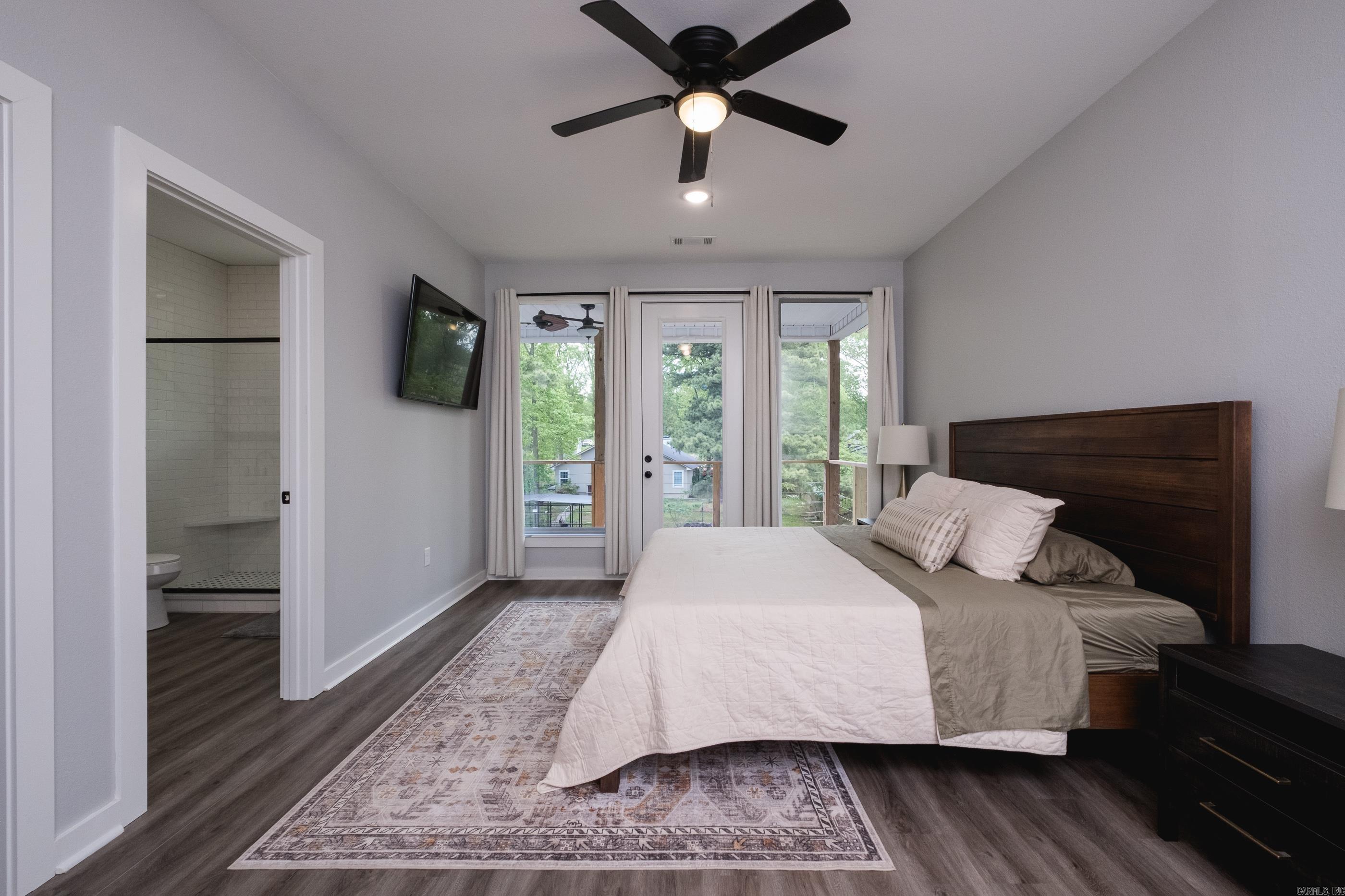 Lake Aire - Residential