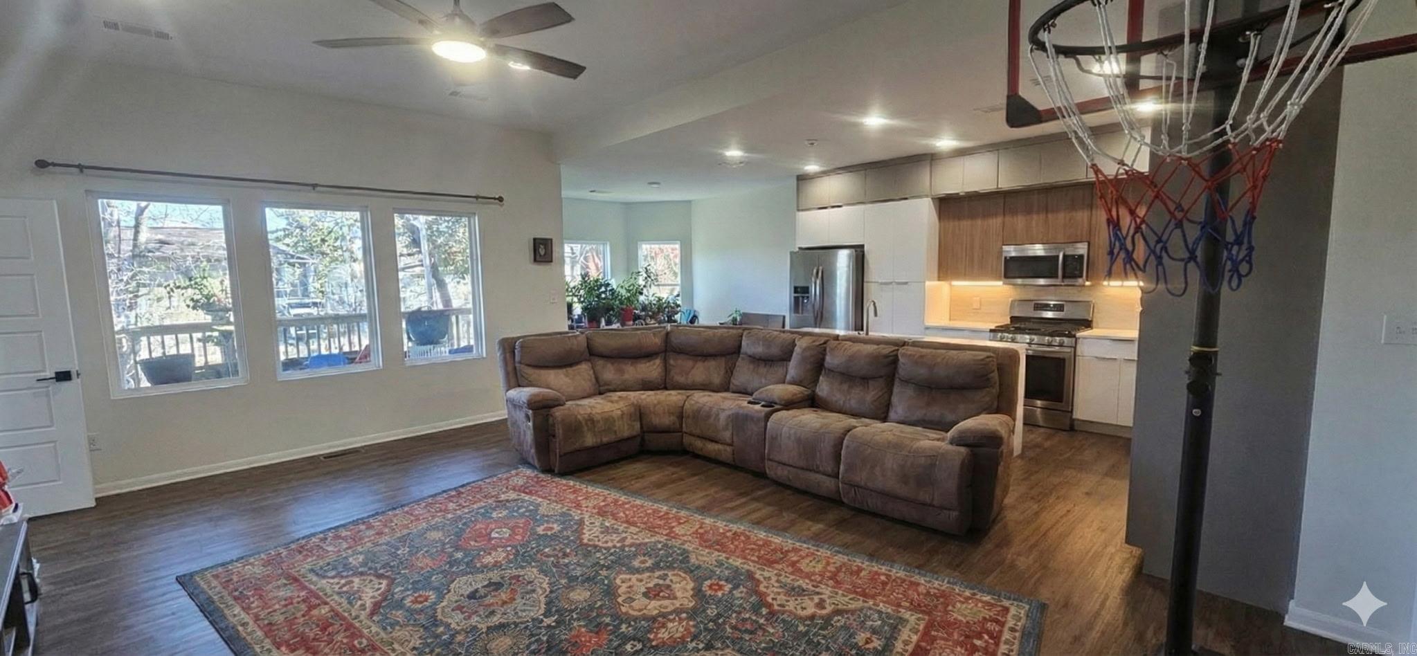 GIBRALTER HGTS - Residential Lease