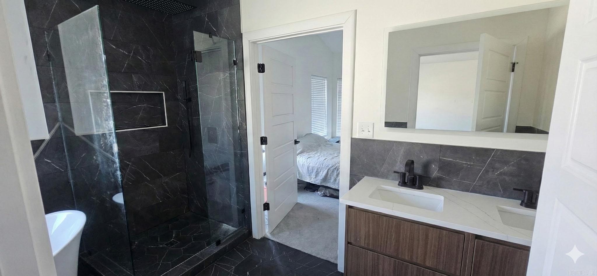 GIBRALTER HGTS - Residential Lease