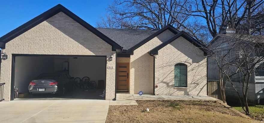 Beautiful New Home in West Little Rock for Lease - 4 Bedrooms, 2 Bath home, with 2 Car Garage. Gibraltar Heights Neighborhood is fantastic and close to work, hospitals, entertainment, shopping, and dining. Contact Listing agent for a tour!!!