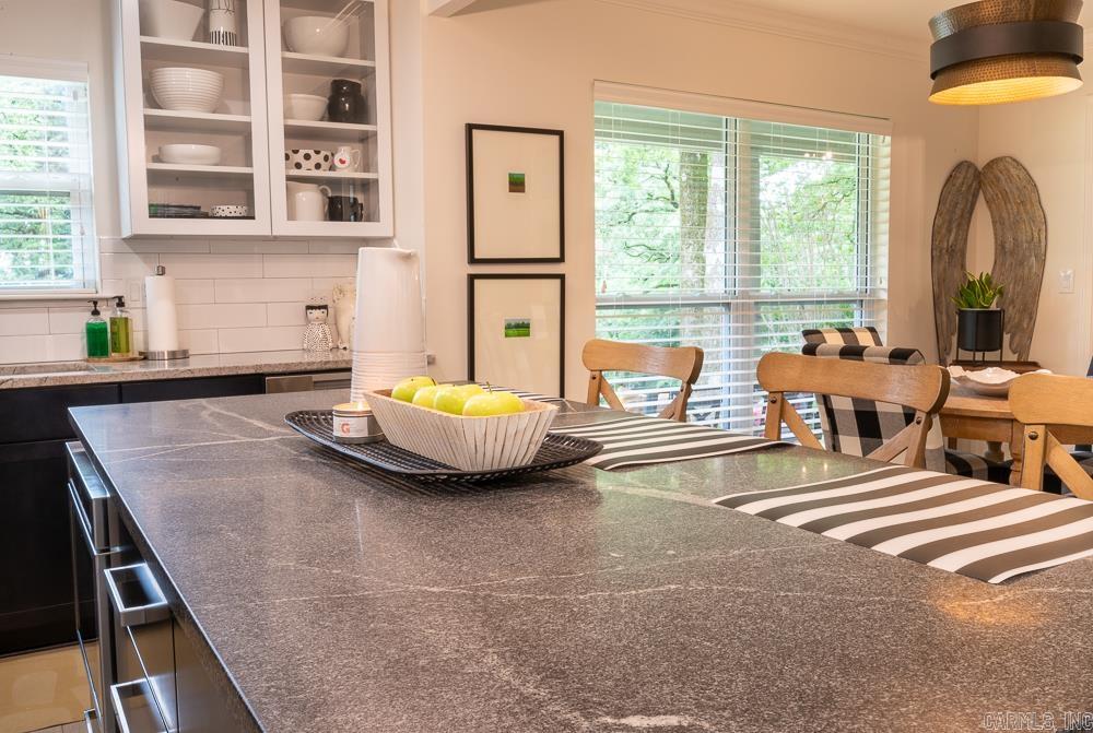 PLAZA HEIGHTS - Residential