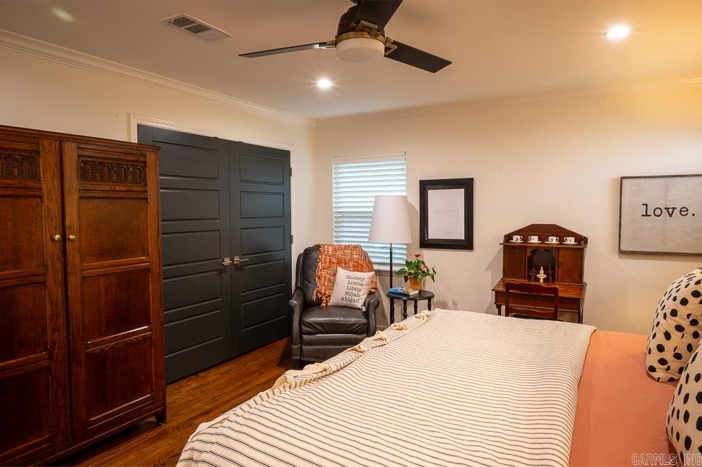 PLAZA HEIGHTS - Residential