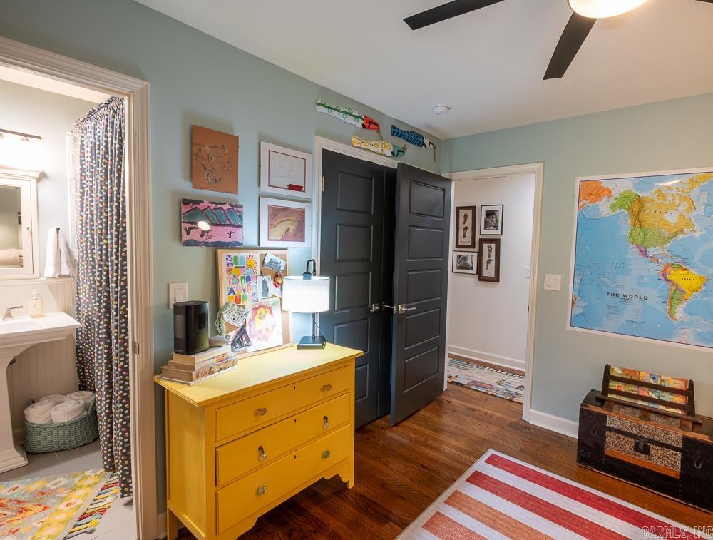 PLAZA HEIGHTS - Residential