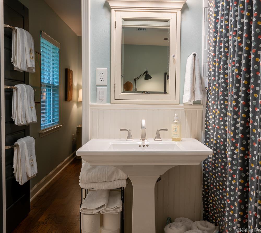 PLAZA HEIGHTS - Residential