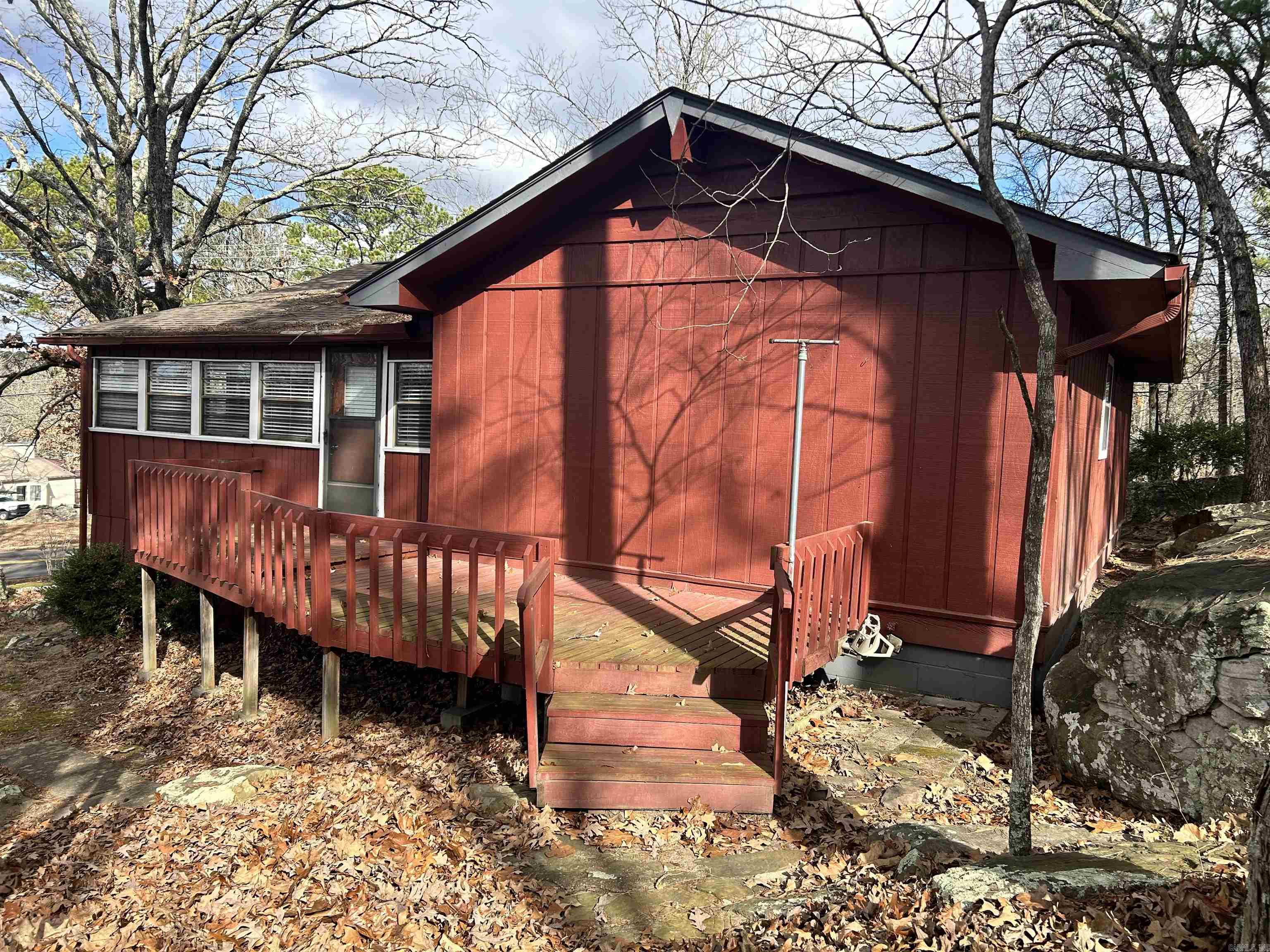 LAKEWOOD HILLS - Residential