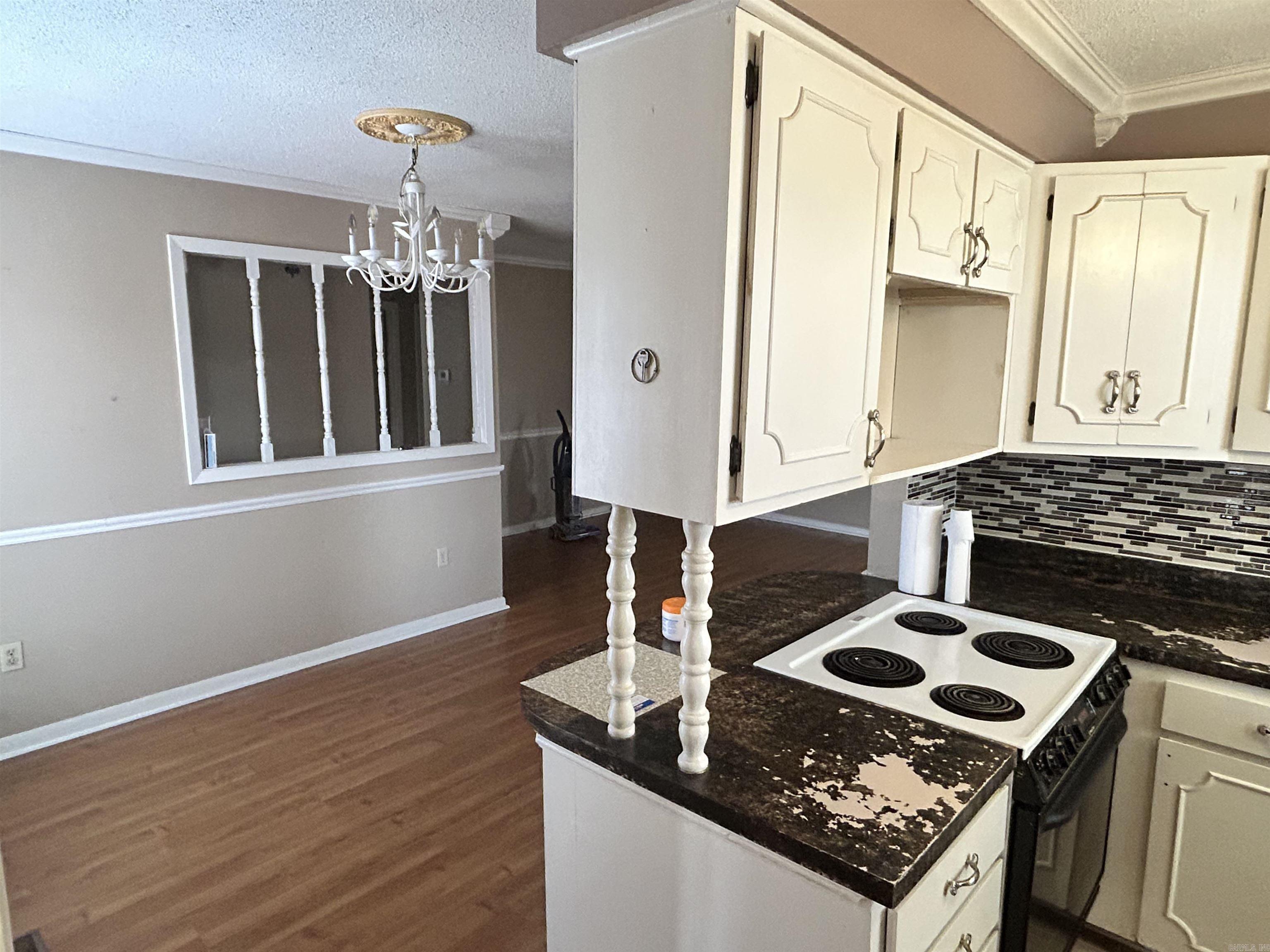 LAKEWOOD HILLS - Residential