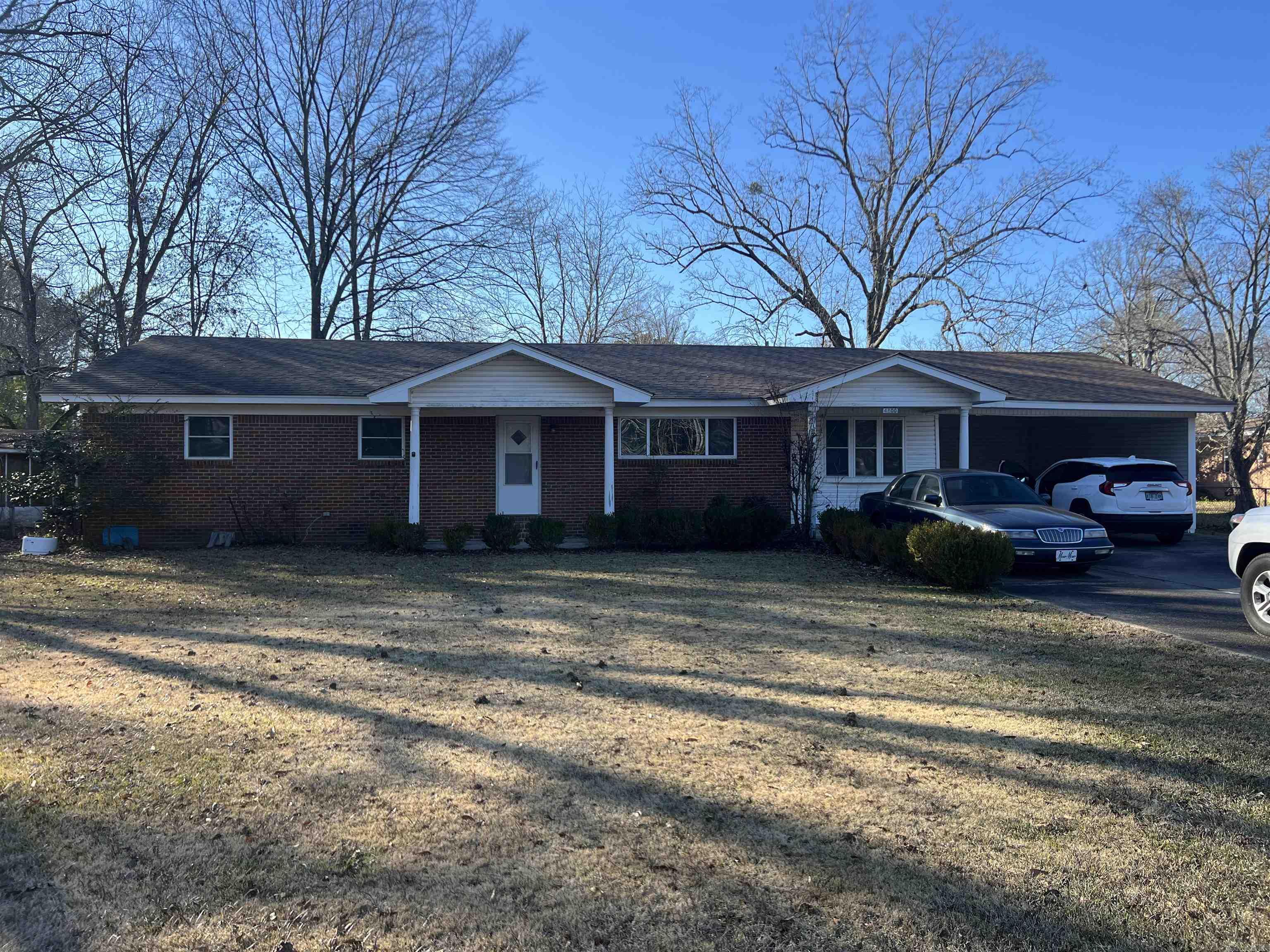 BRENTWOOD - Residential